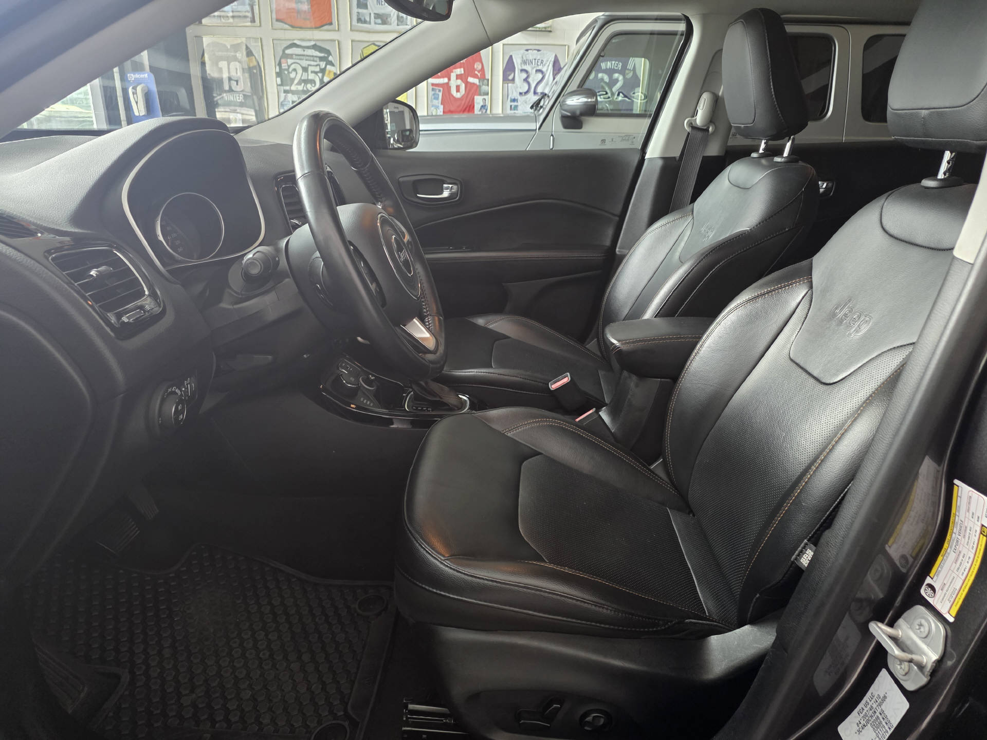 JEEP Compass 1.4 MultiAir Limited AWD-image-9