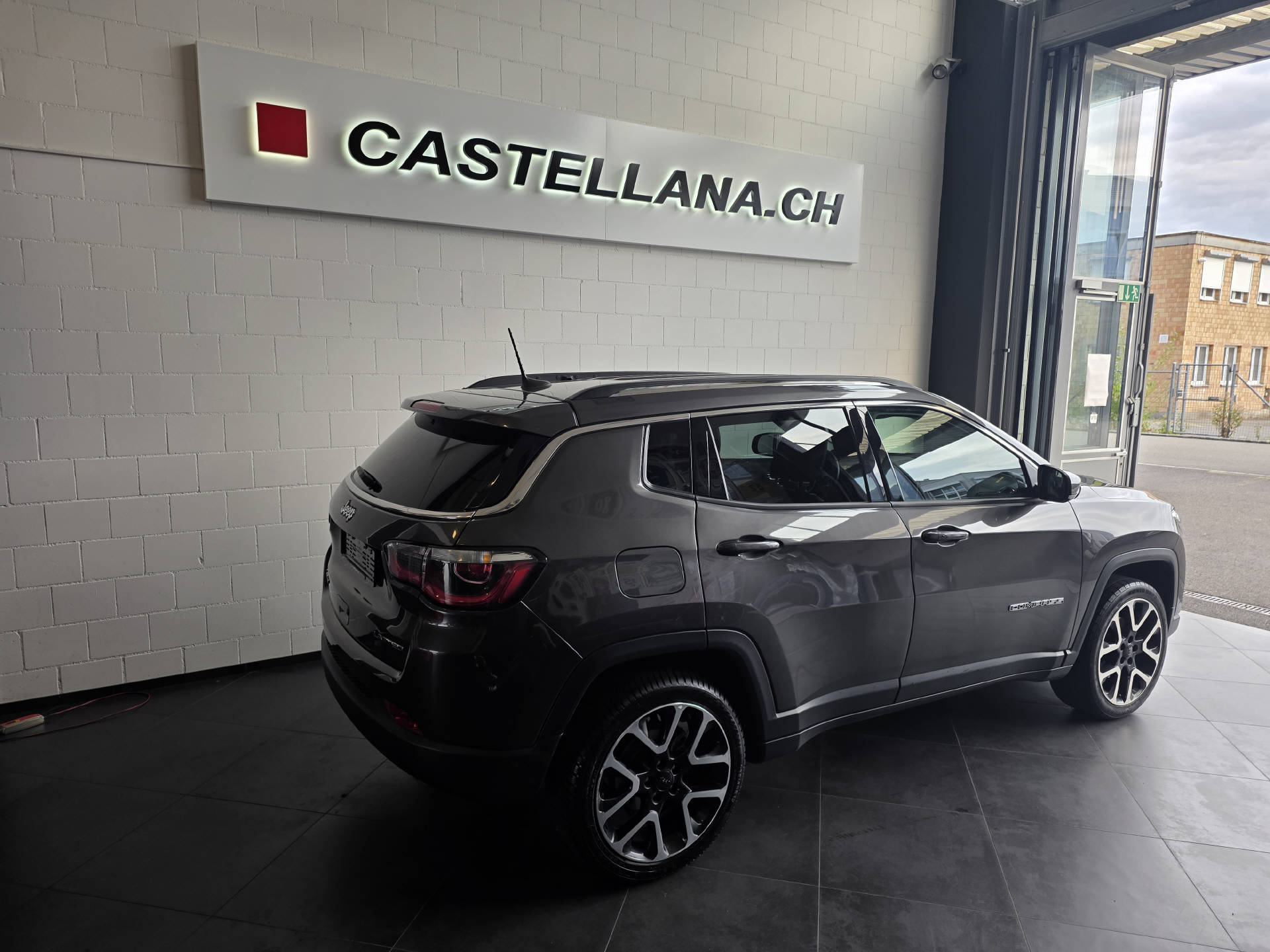 JEEP Compass 1.4 MultiAir Limited AWD-image-3