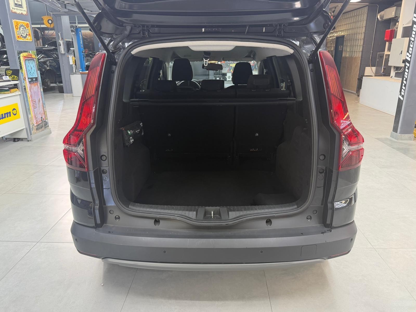 DACIA Jogger HEV 140 Expression-image-12