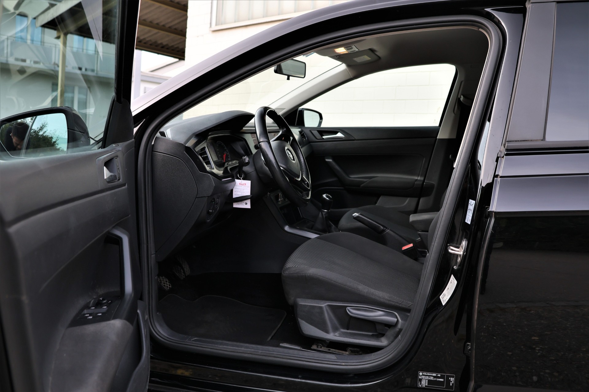 VW Polo 1.0 BMT Trendline(CH)-image-7