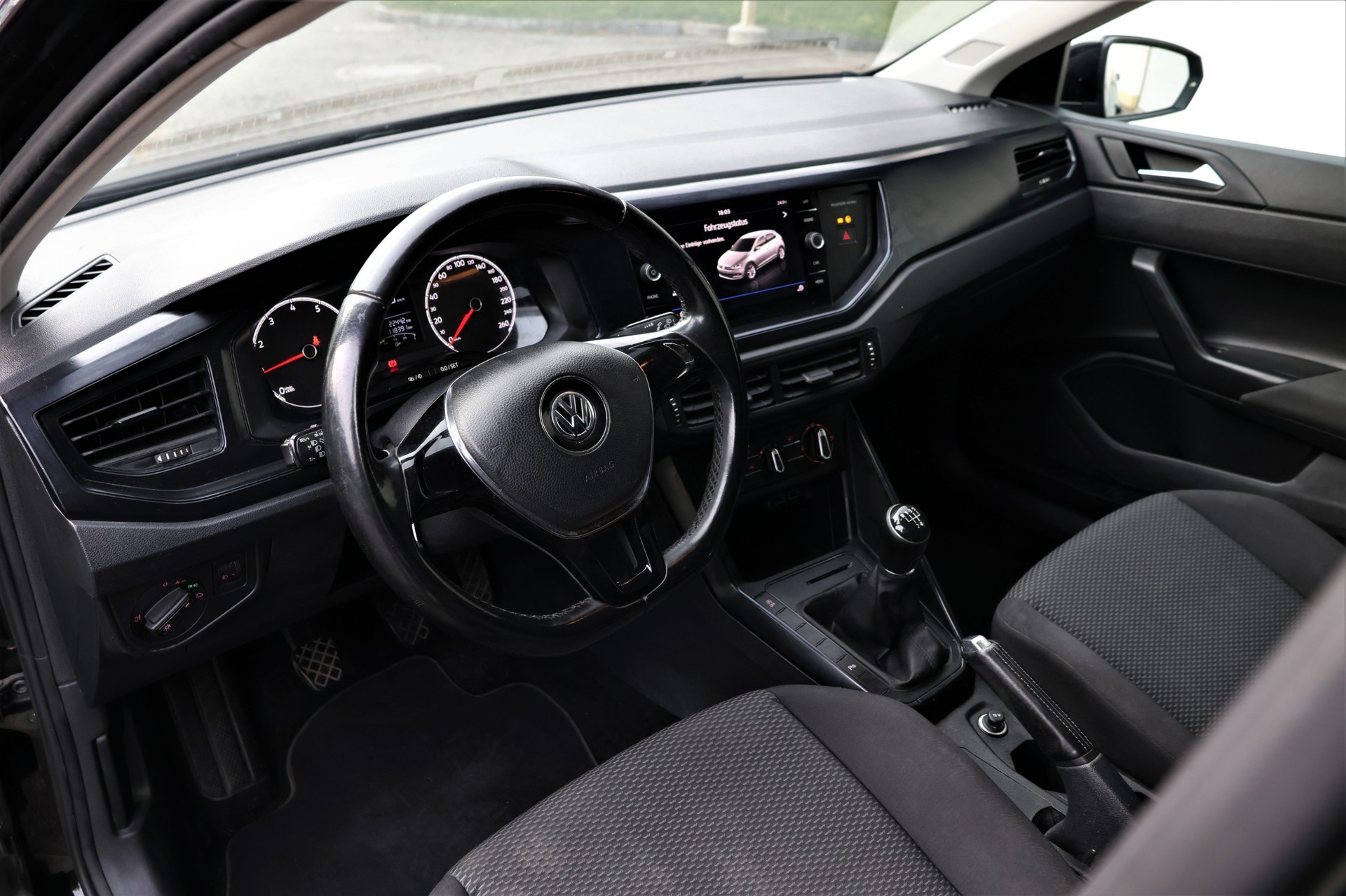 VW Polo 1.0 BMT Trendline(CH)-image-8