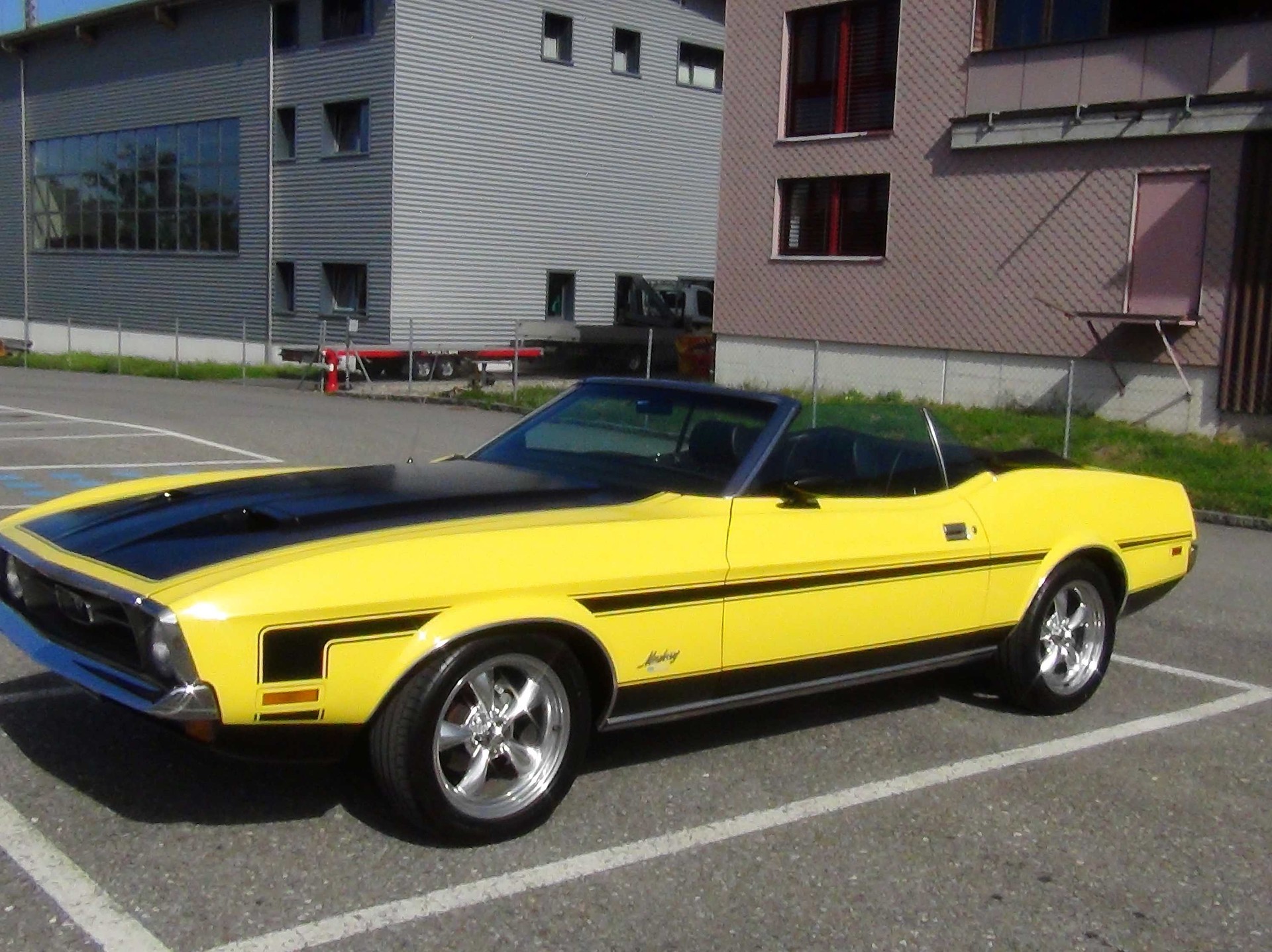 FORD MUSTANG-image-0