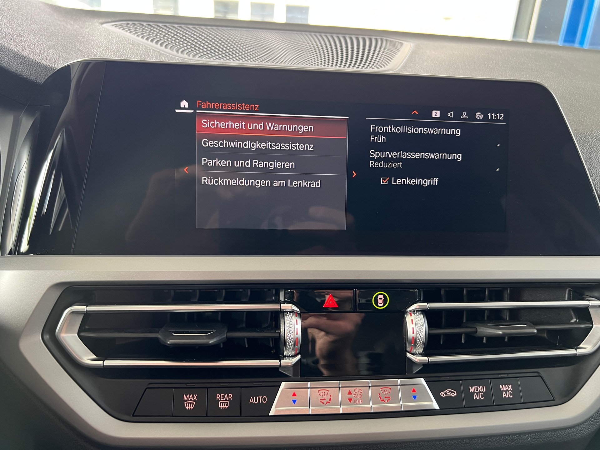 BMW 318d 48V Touring Steptronic-image-12