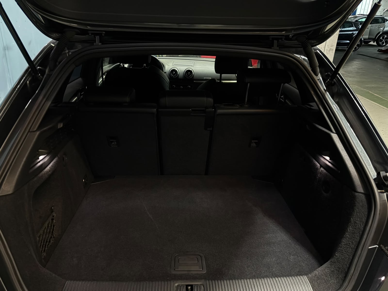 AUDI A3 Sportback 40 TFSI Sport quattro S-tronic-image-27