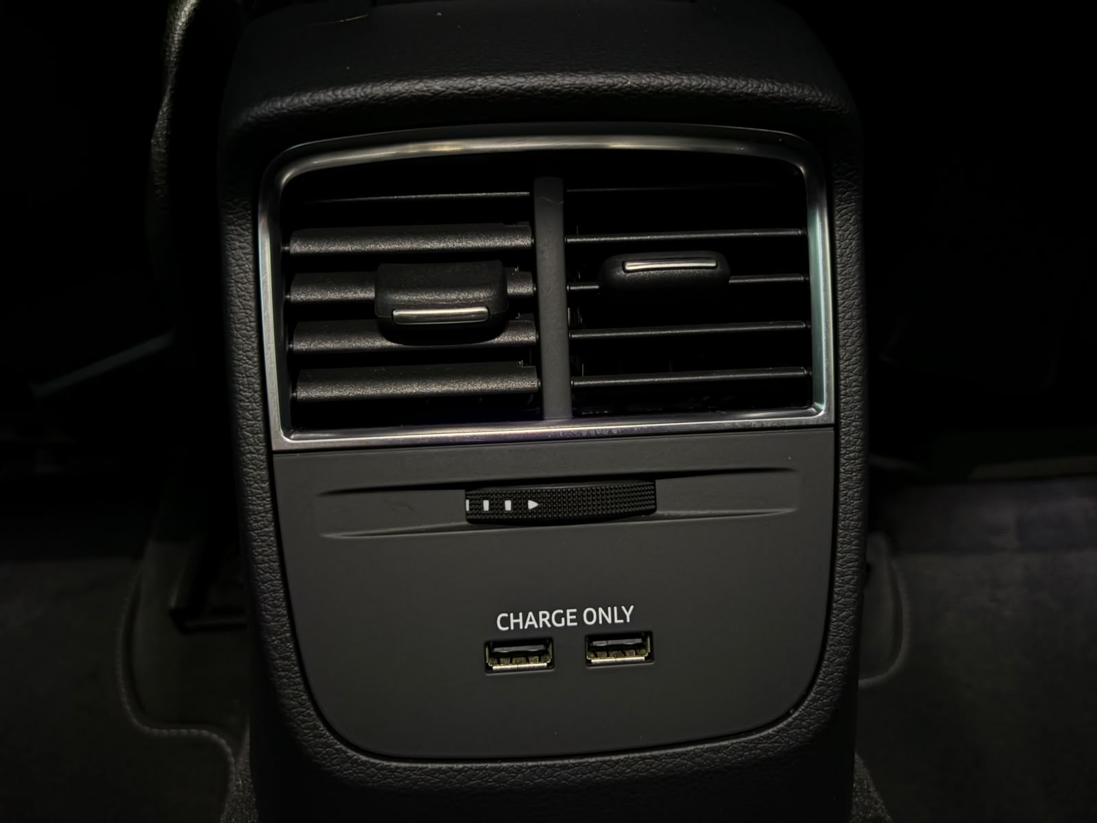 AUDI A3 Sportback 40 TFSI Sport quattro S-tronic-image-15
