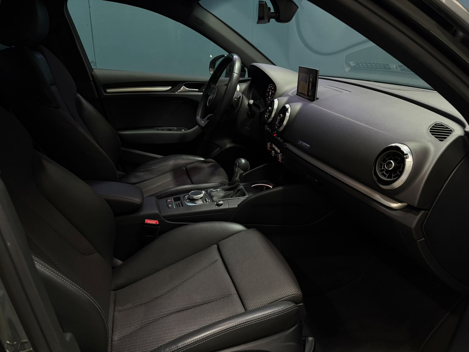 AUDI A3 Sportback 40 TFSI Sport quattro S-tronic-image-10