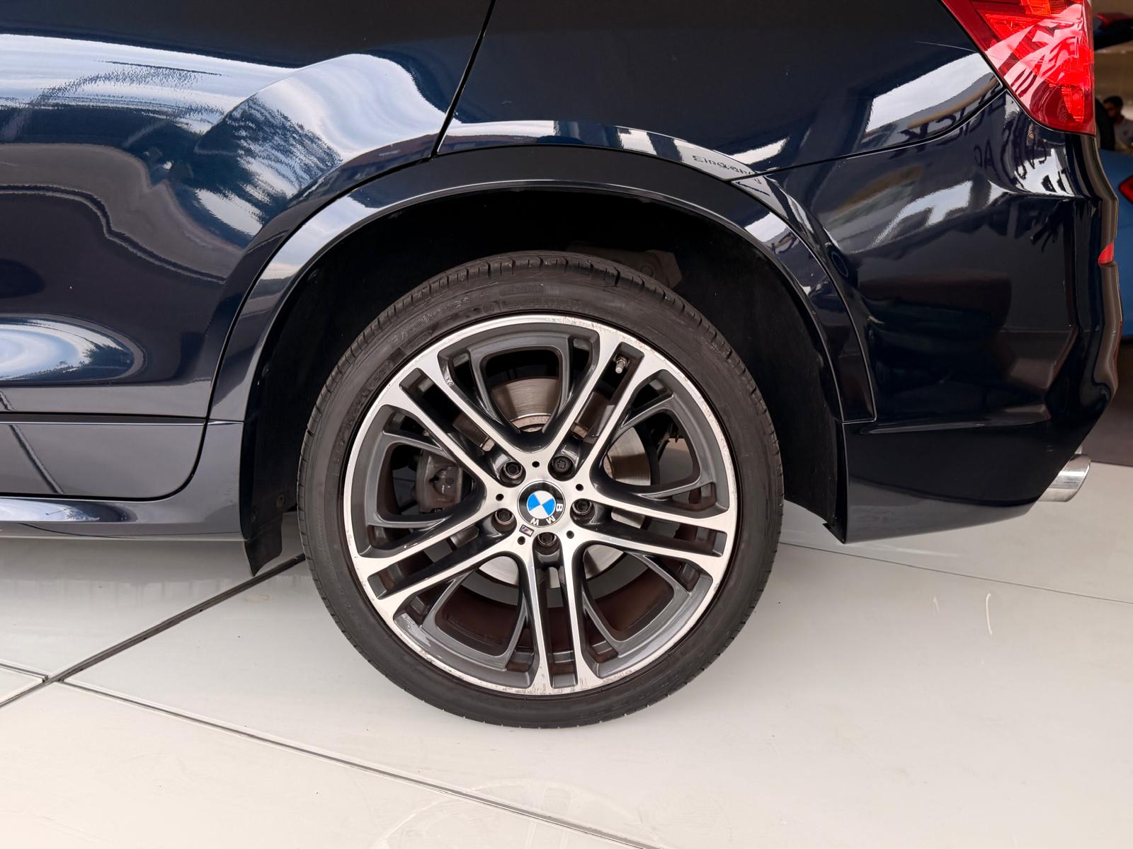 BMW X3 xDrive 28i Steptronic-image-11