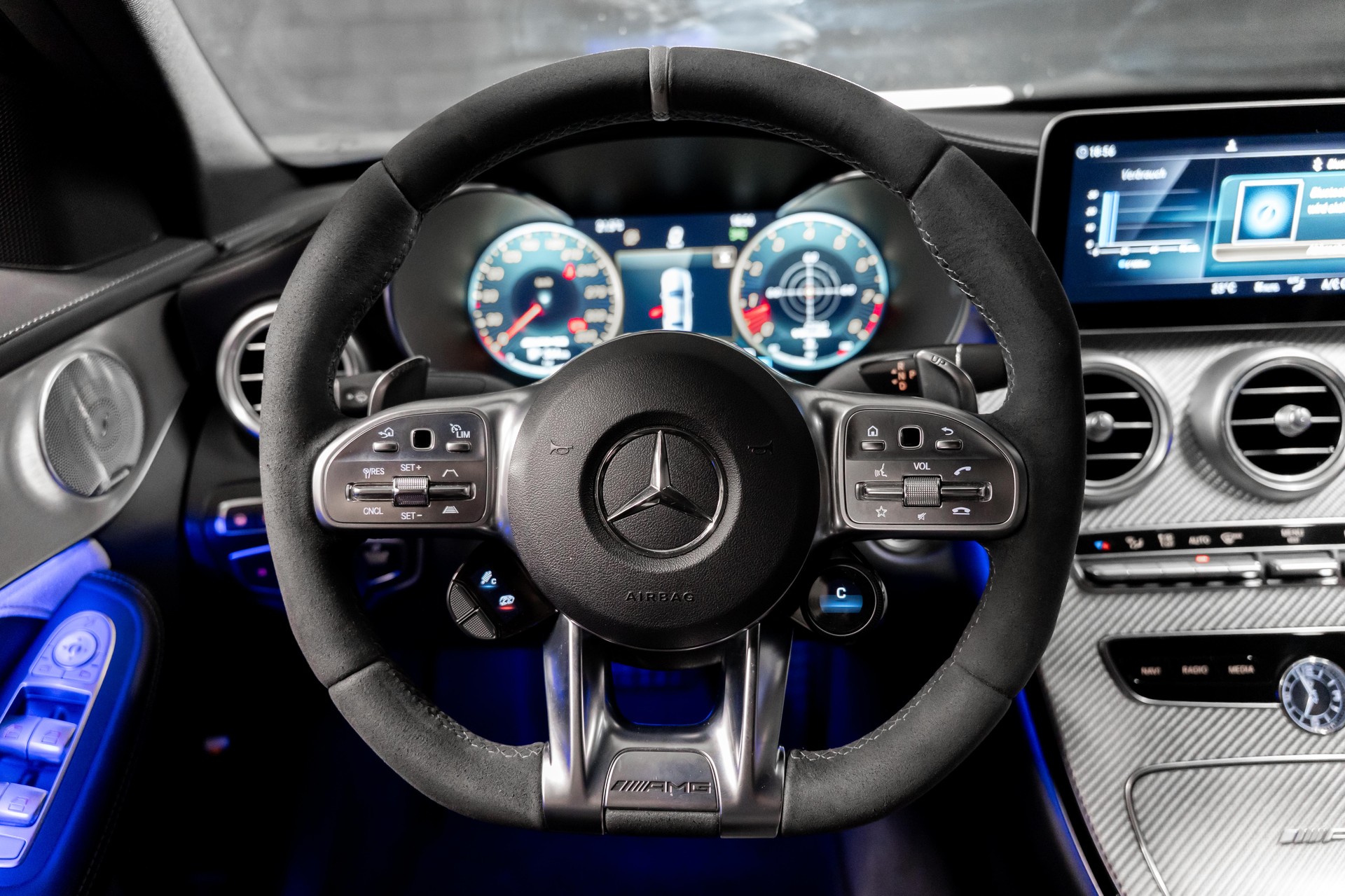 MERCEDES-BENZ C 63 S AMG Speedshift-image-9