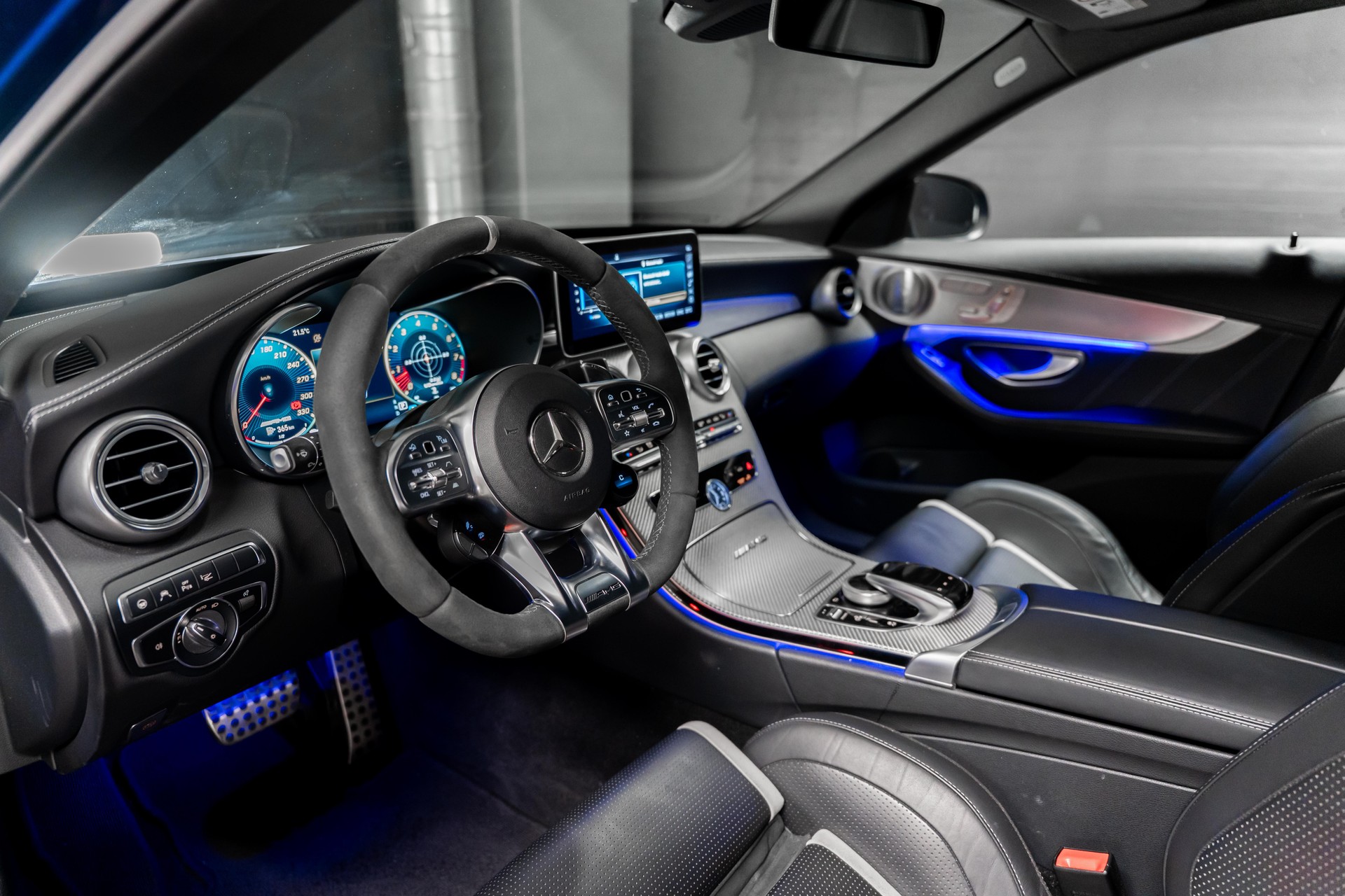 MERCEDES-BENZ C 63 S AMG Speedshift-image-5