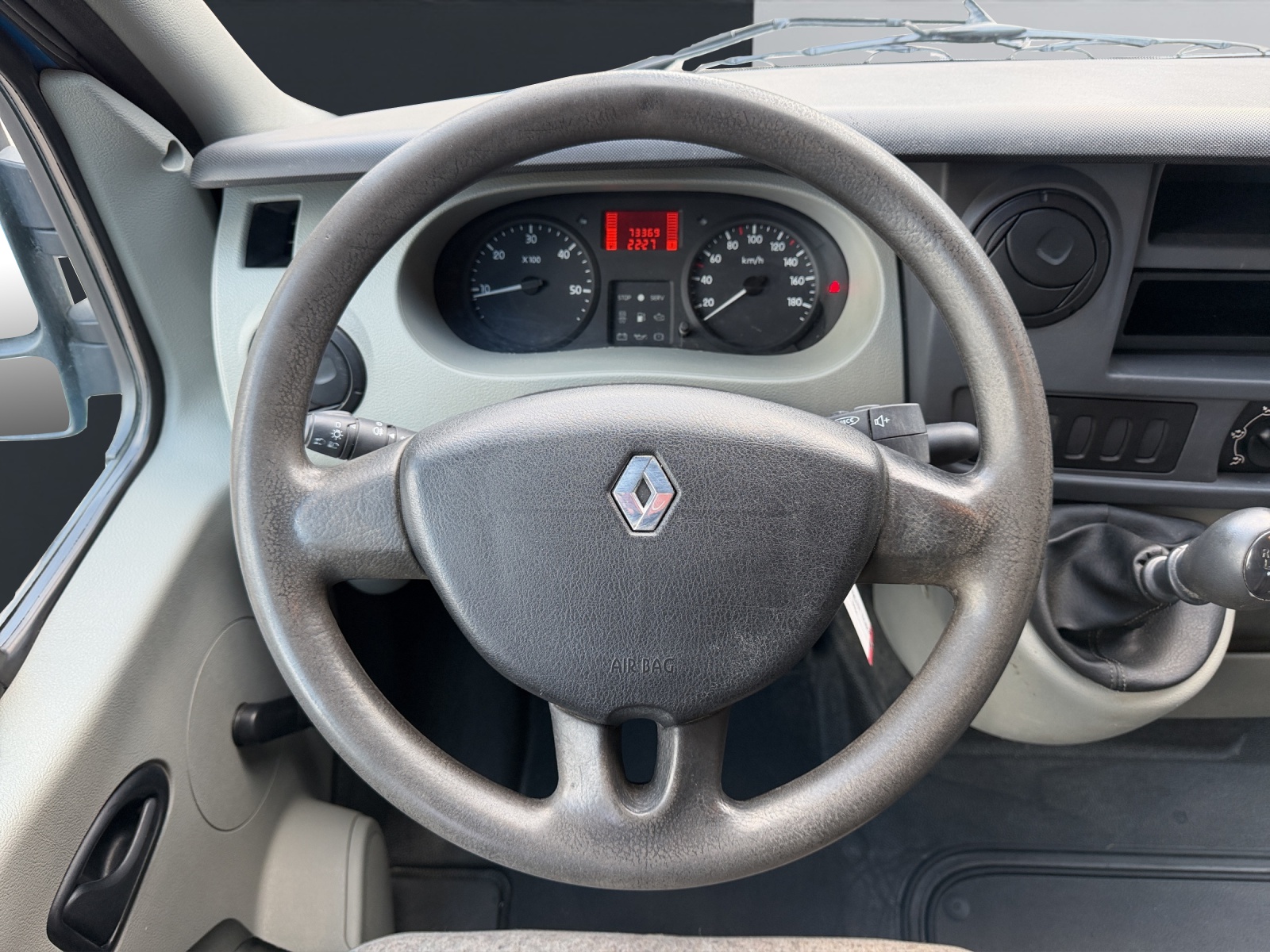RENAULT Master T28 2.5dCi 2DCL11G-image-16