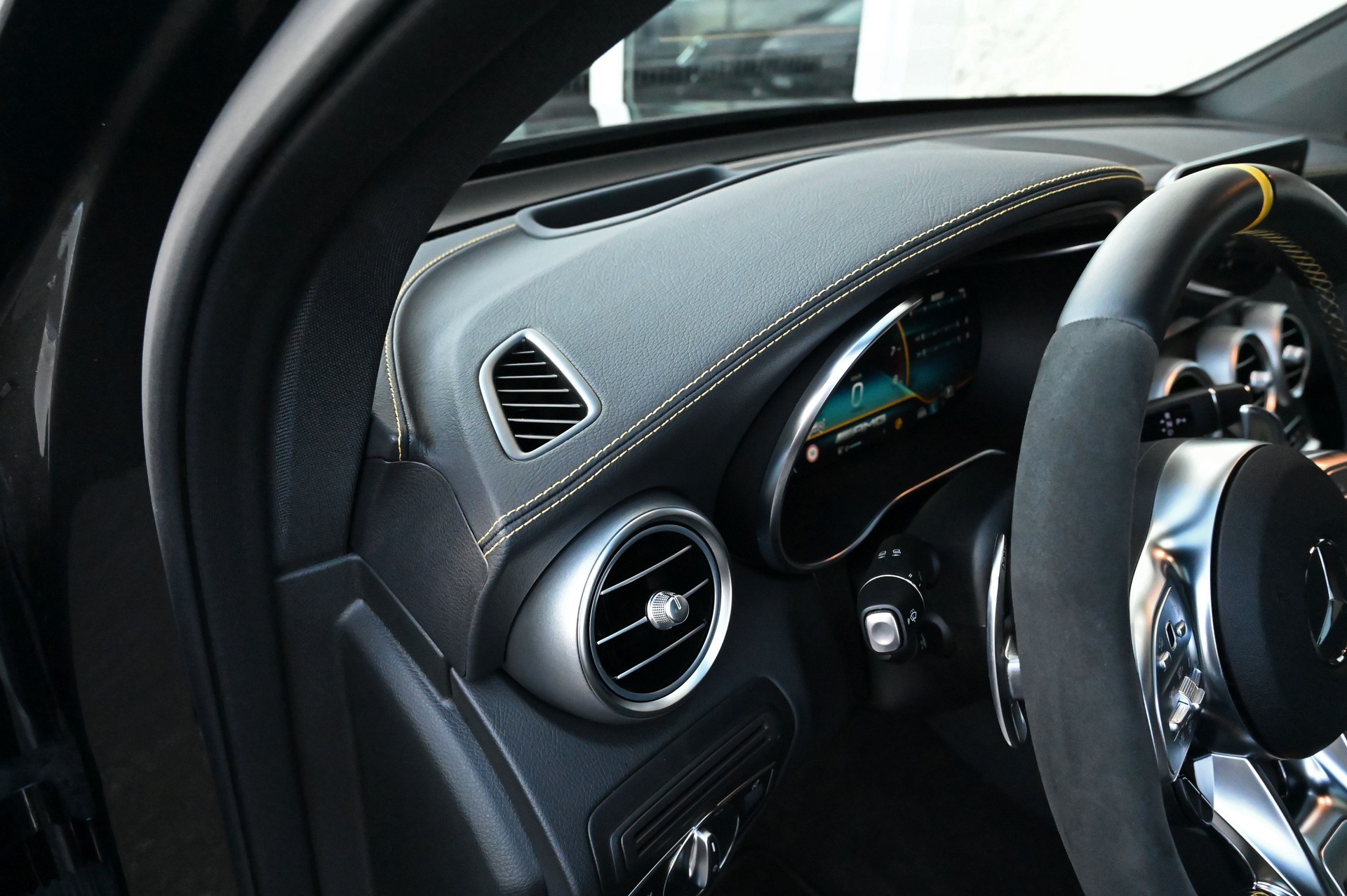 MERCEDES-BENZ GLC Coupé 63 S AMG 4Matic 9G-Tronic-image-15