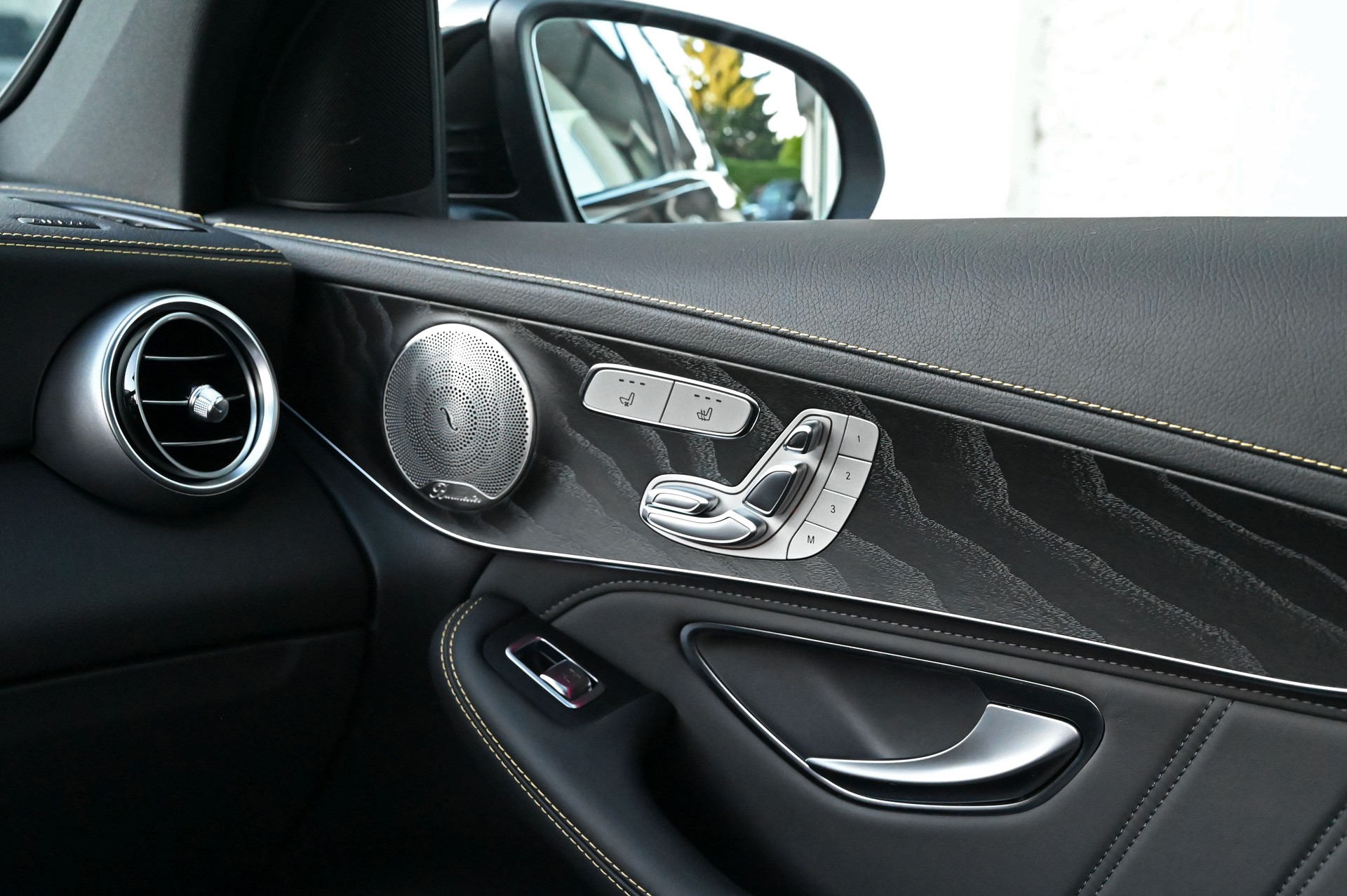 MERCEDES-BENZ GLC Coupé 63 S AMG 4Matic 9G-Tronic-image-27