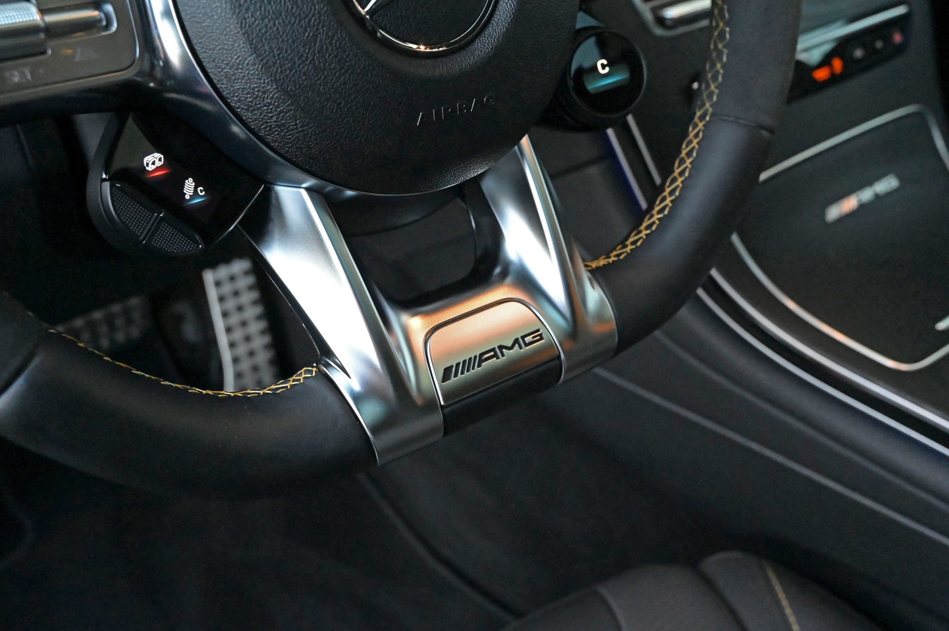 MERCEDES-BENZ GLC Coupé 63 S AMG 4Matic 9G-Tronic-image-23