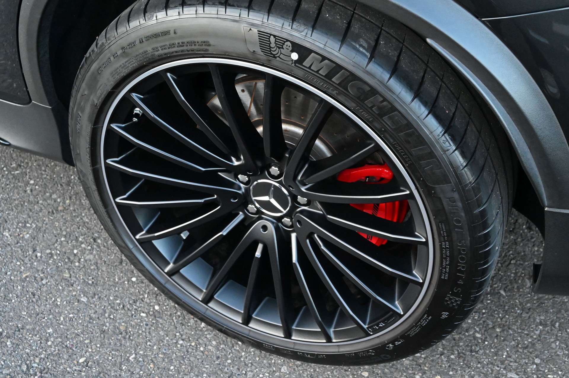 MERCEDES-BENZ GLC Coupé 63 S AMG 4Matic 9G-Tronic-image-31