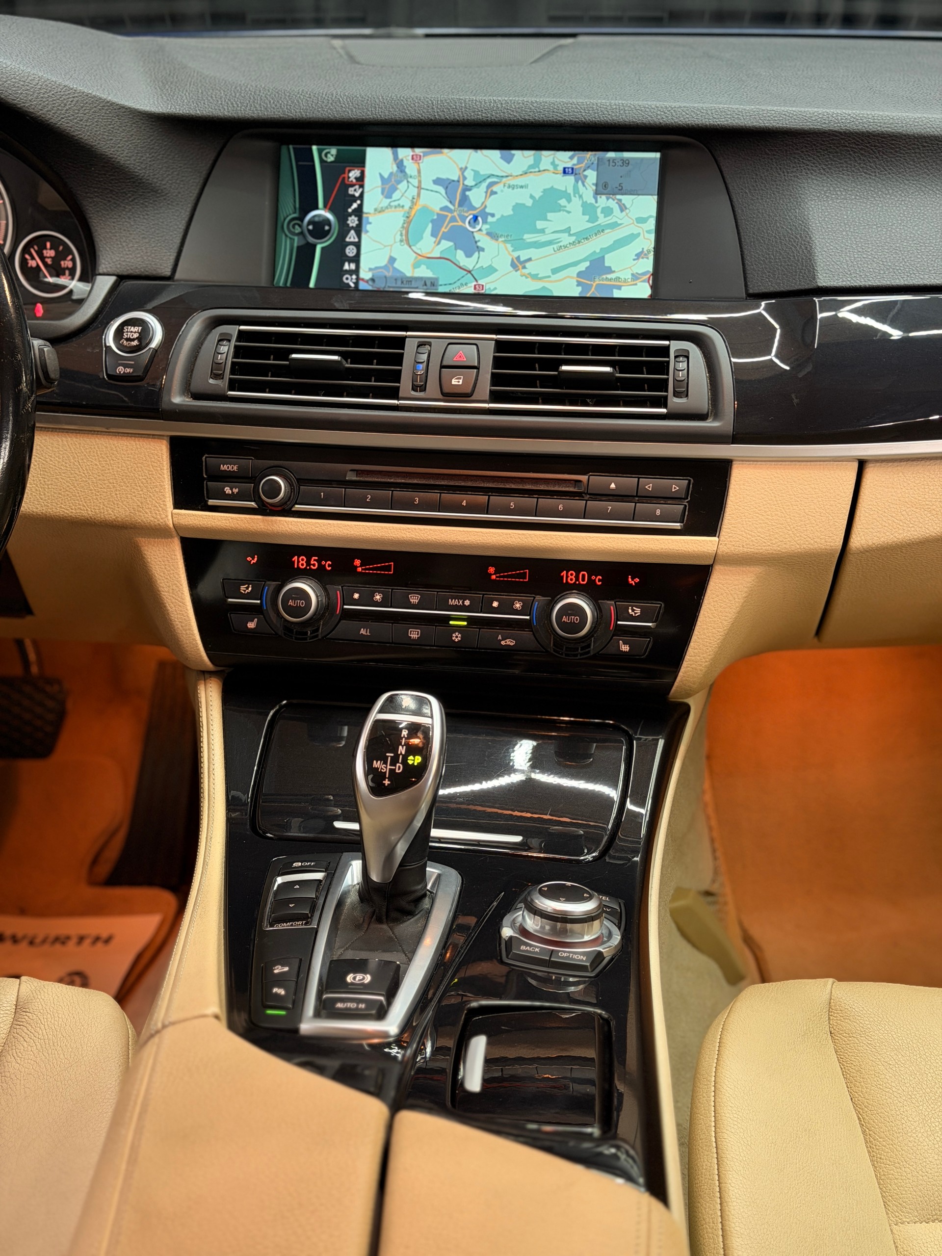 BMW 528i xDrive Touring Steptronic-image-8