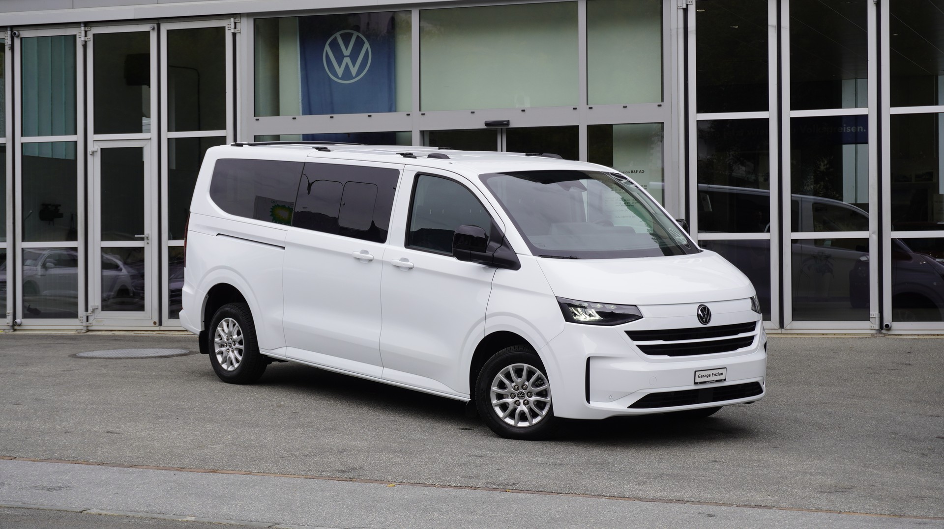 VW Caravelle 2.0 TDI Life LWB 4 Motion Aut 8