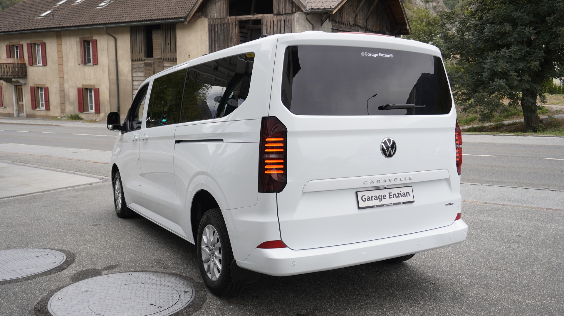 VW Caravelle 2.0 TDI Life LWB 4 Motion Aut 8-image-10
