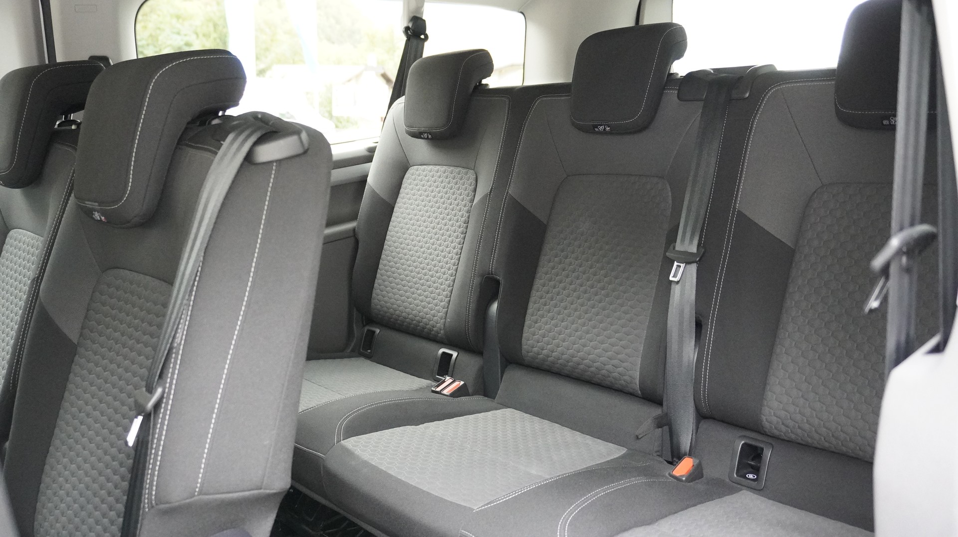 VW Caravelle 2.0 TDI Life LWB 4 Motion Aut 8-image-15