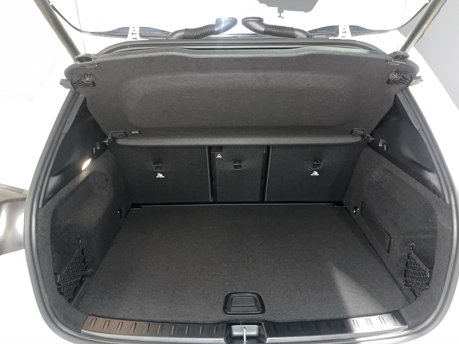 MERCEDES-BENZ GLA 220d 4Matic 8G-DCTSwiss Star-image-5
