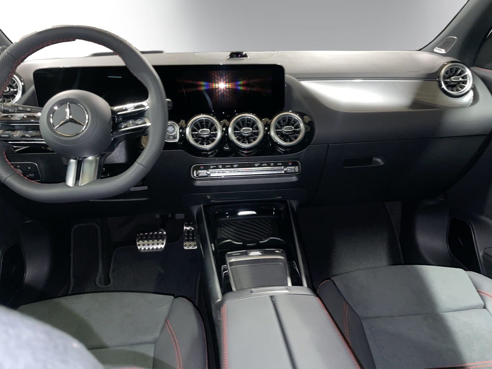 MERCEDES-BENZ GLA 220d 4Matic 8G-DCTSwiss Star-image-12