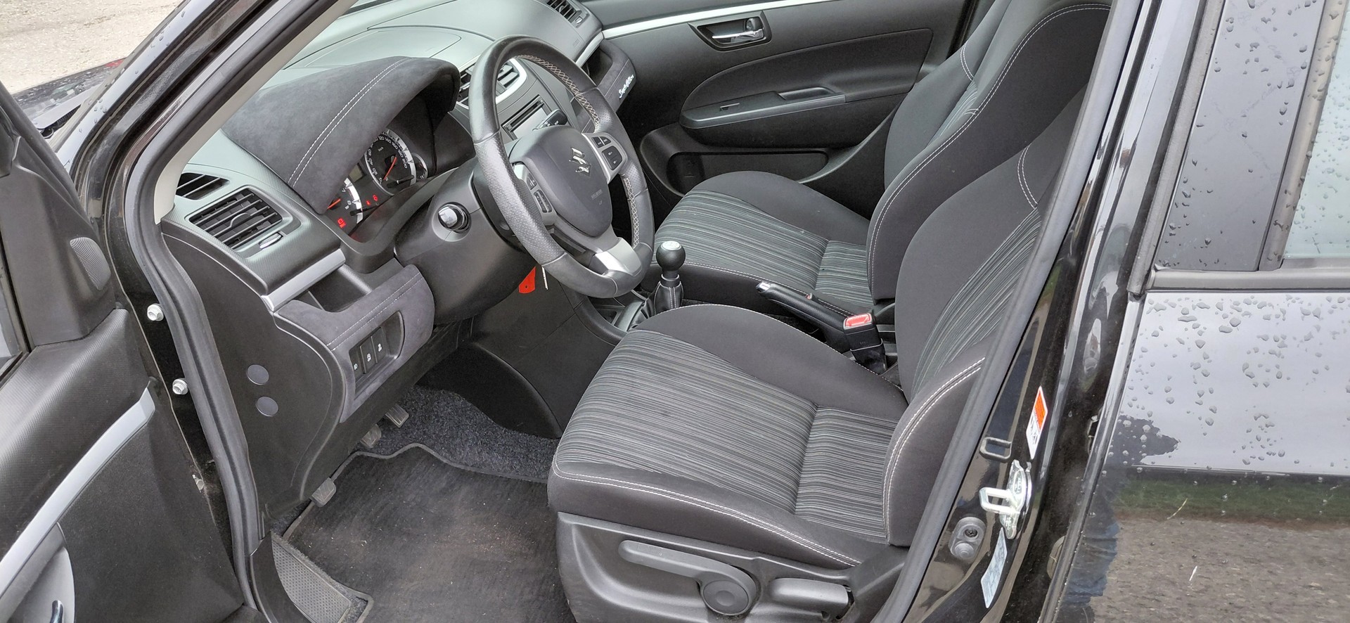 SUZUKI Swift 1.2i 16V Sergio Cellano-image-7