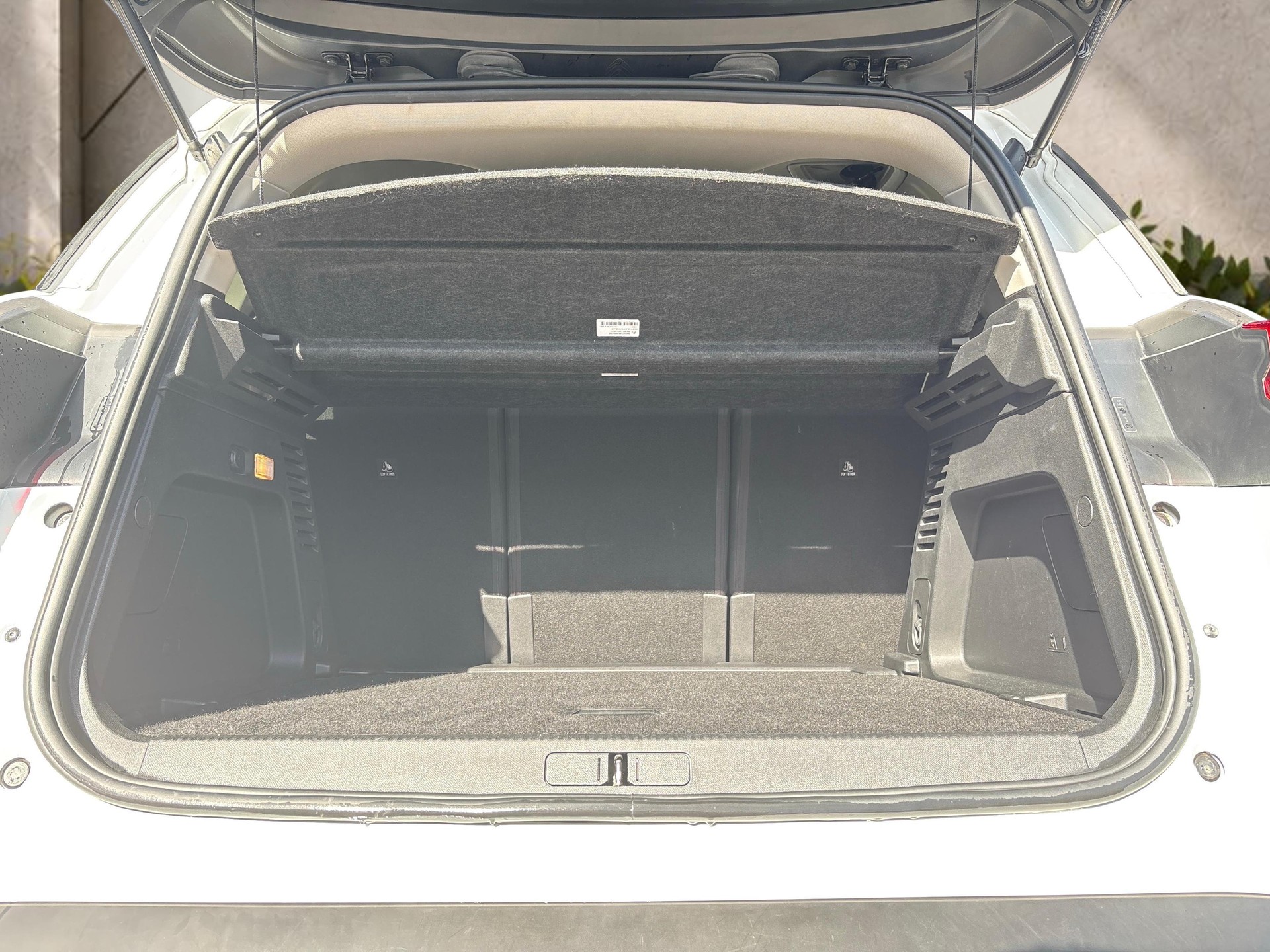 CITROEN C5 Aircross 1.2 Hybrid Swiss Edition-image-11