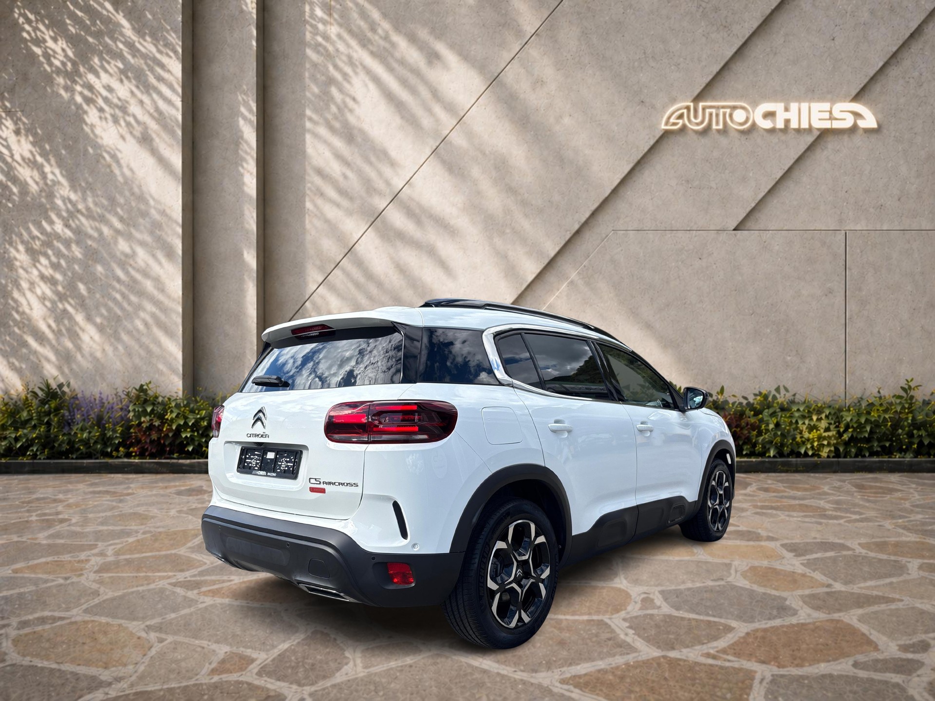 CITROEN C5 Aircross 1.2 Hybrid Swiss Edition-image-4
