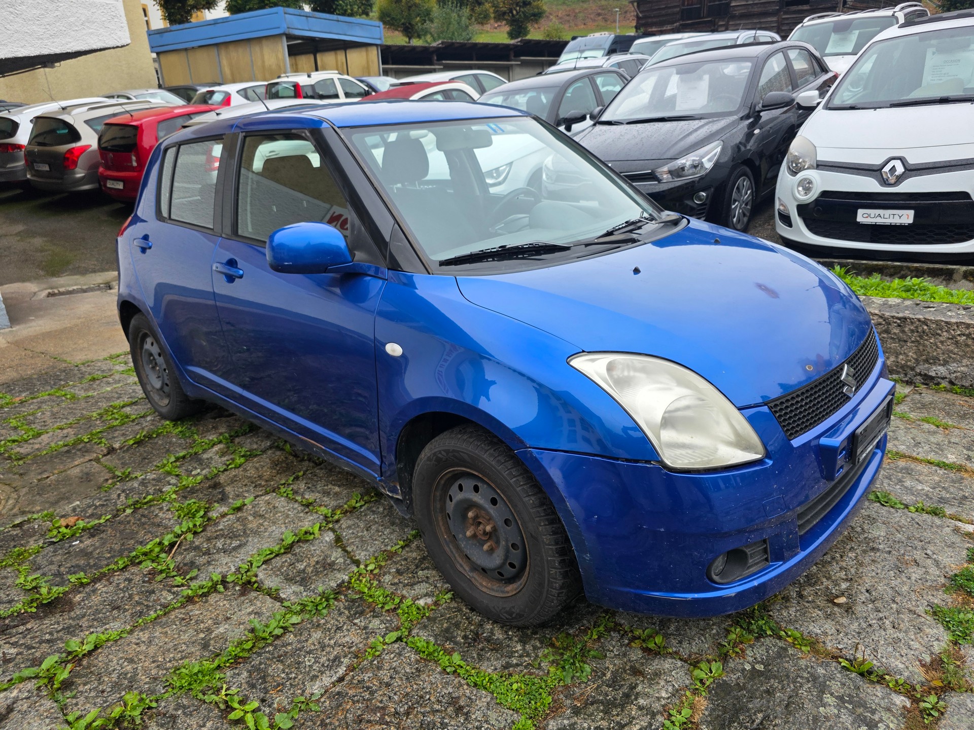 SUZUKI Swift 1.3i 16V GL Top 4x4-image-2