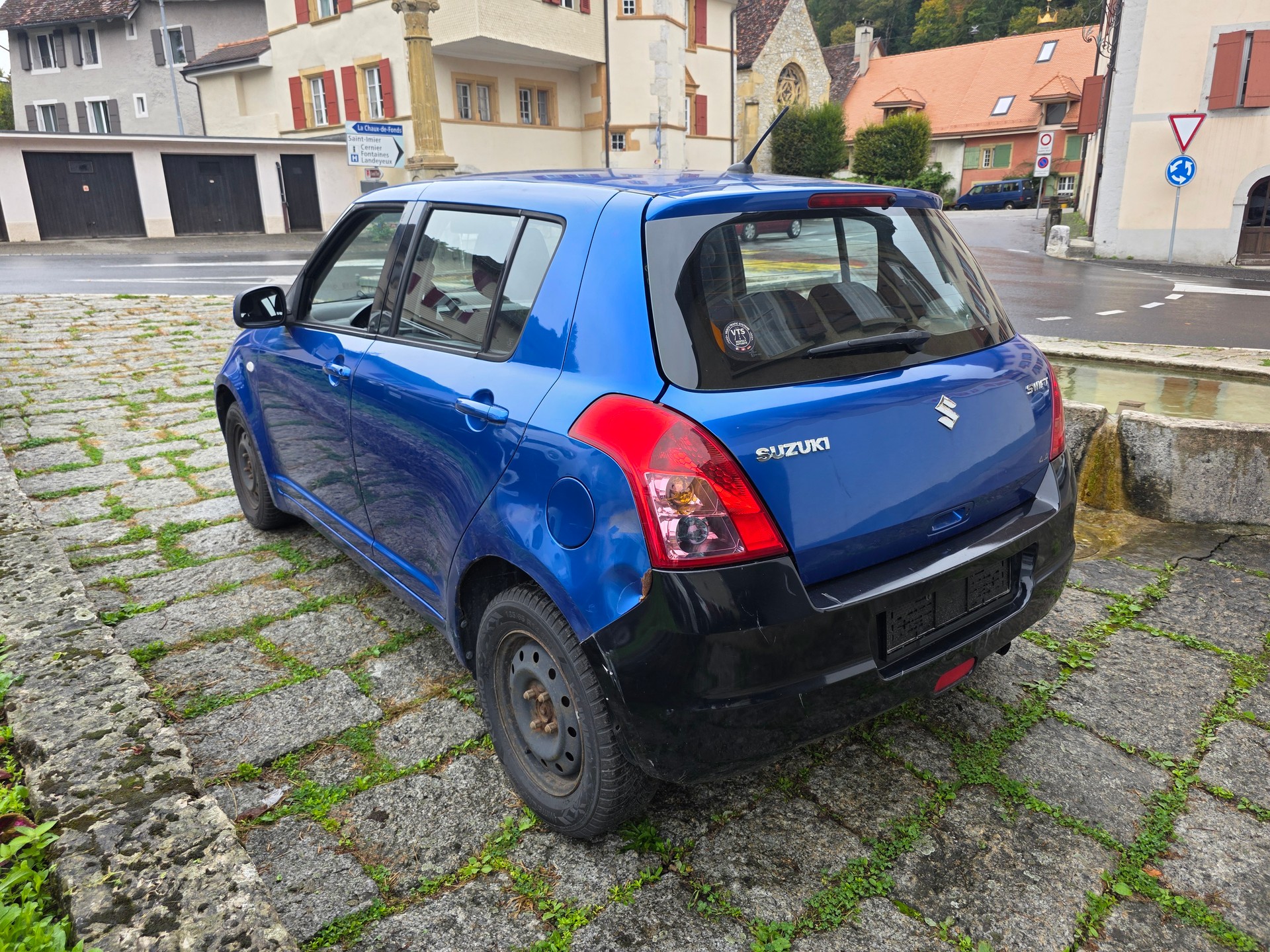 SUZUKI Swift 1.3i 16V GL Top 4x4-image-5