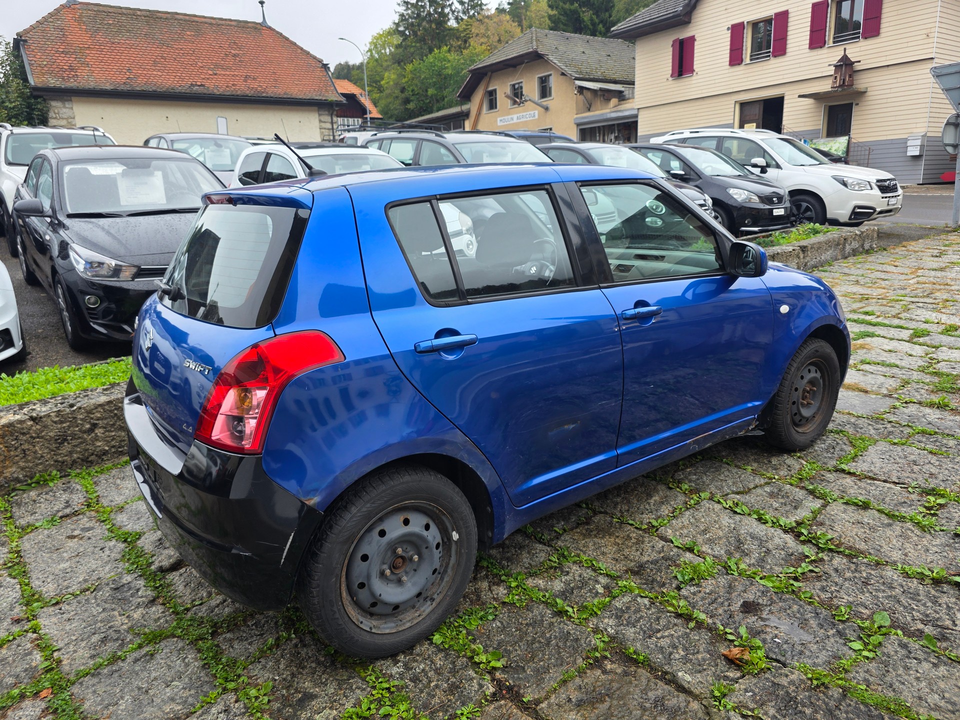 SUZUKI Swift 1.3i 16V GL Top 4x4-image-3