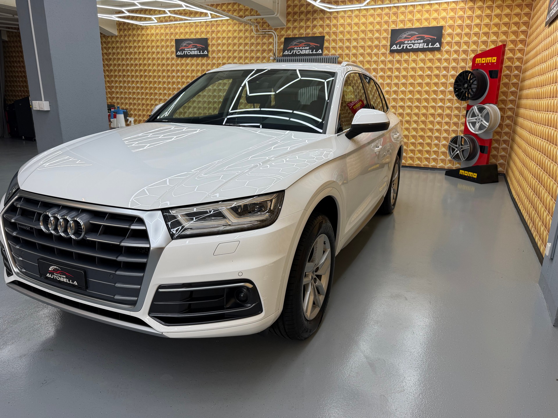 AUDI Q5 2.0 TDI design quattro S-tronic-image-1