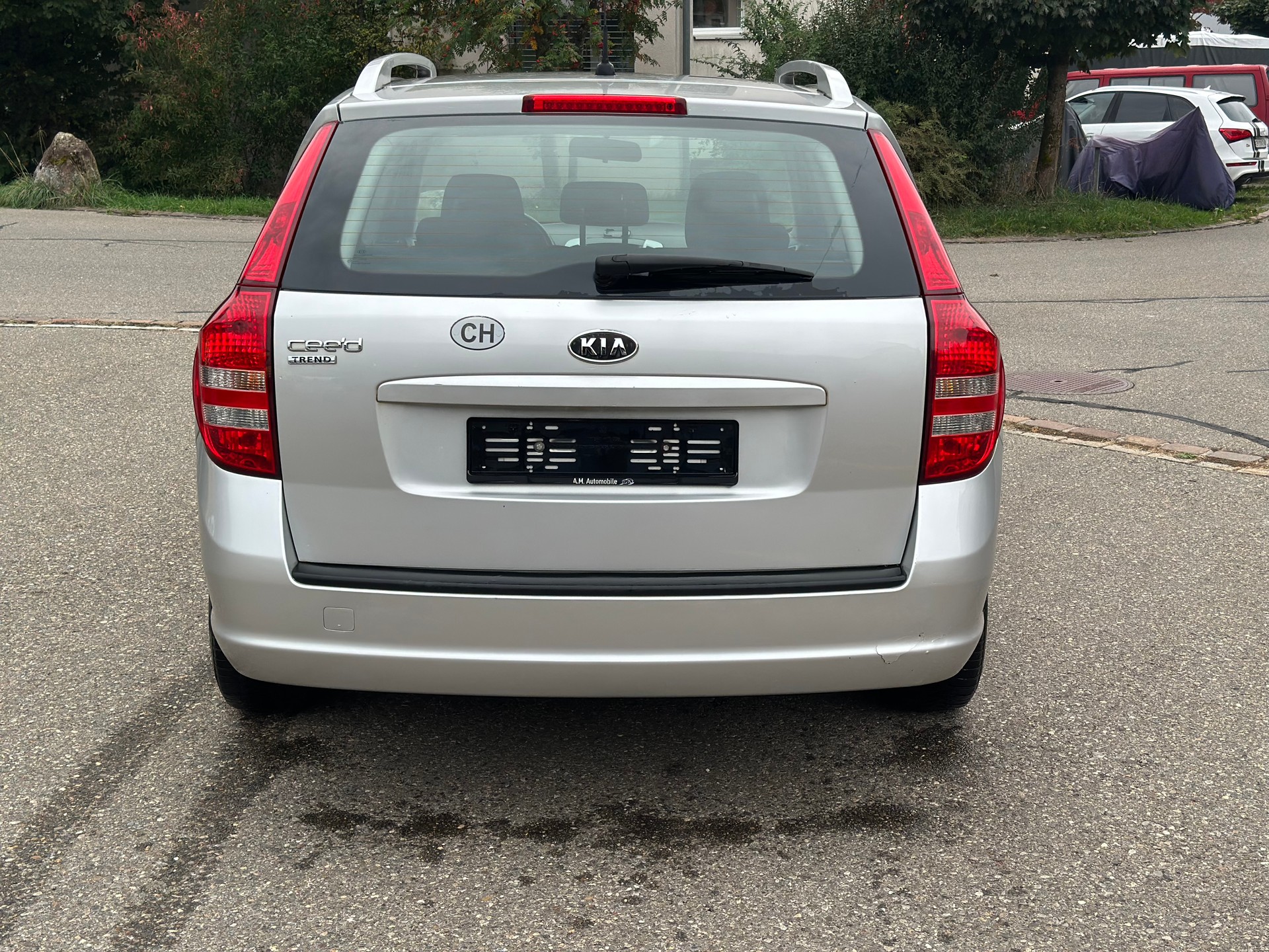 KIA Cee'd Sporty Wagon 1.6 16V Trend-image-5