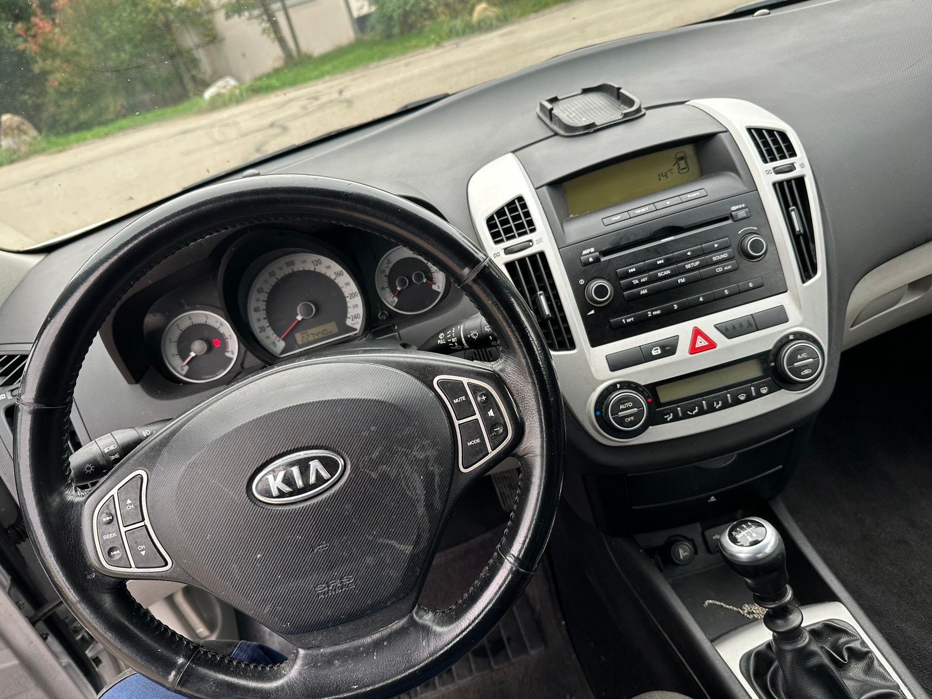 KIA Cee'd Sporty Wagon 1.6 16V Trend-image-11