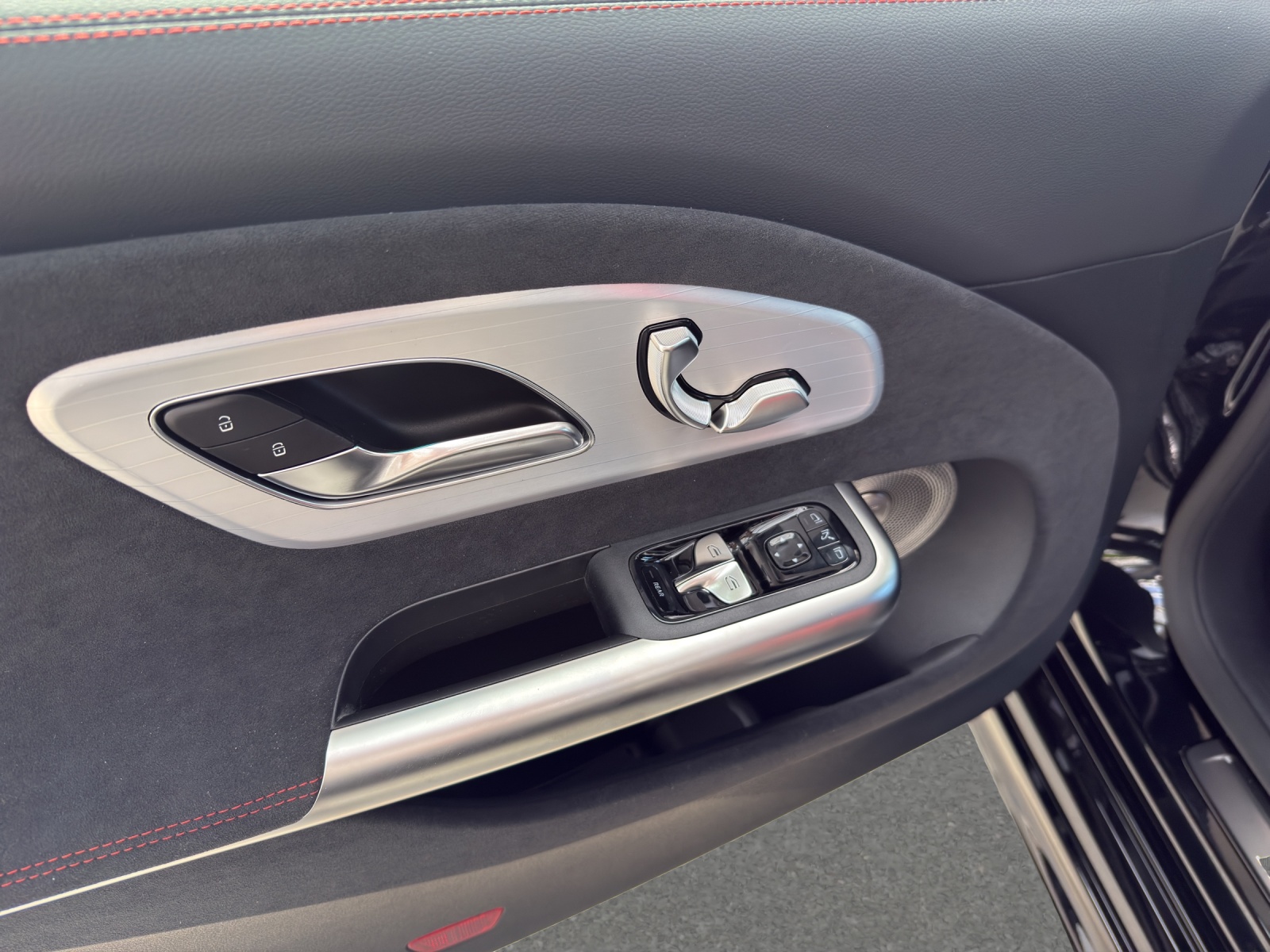 MERCEDES-BENZ CLA Shooting Brake 220 4Matic 8G-DCT-image-12