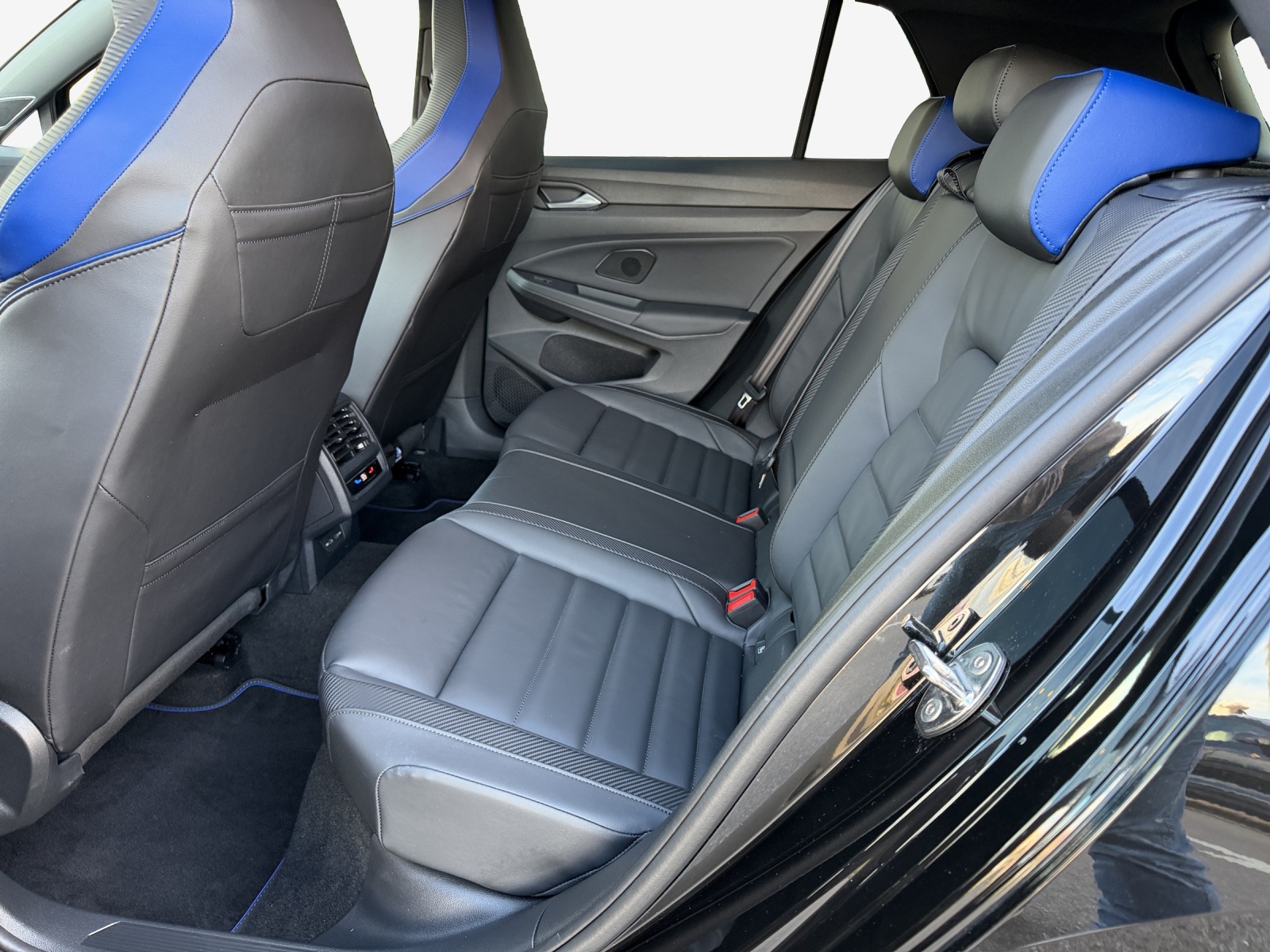 VW Golf 2.0 TSI R DSG 4 Motion-image-11
