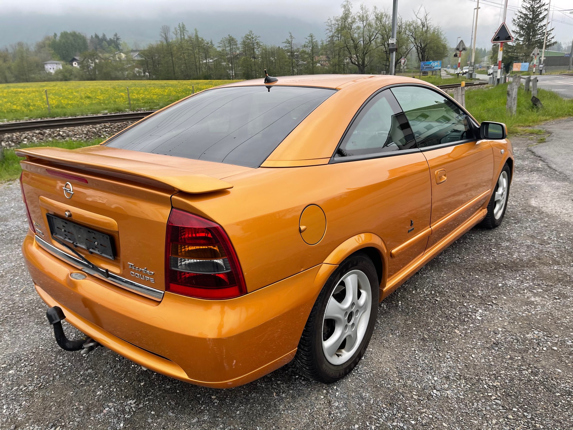 OPEL Astra Coupé 2.0i 16V Turbo-image-3