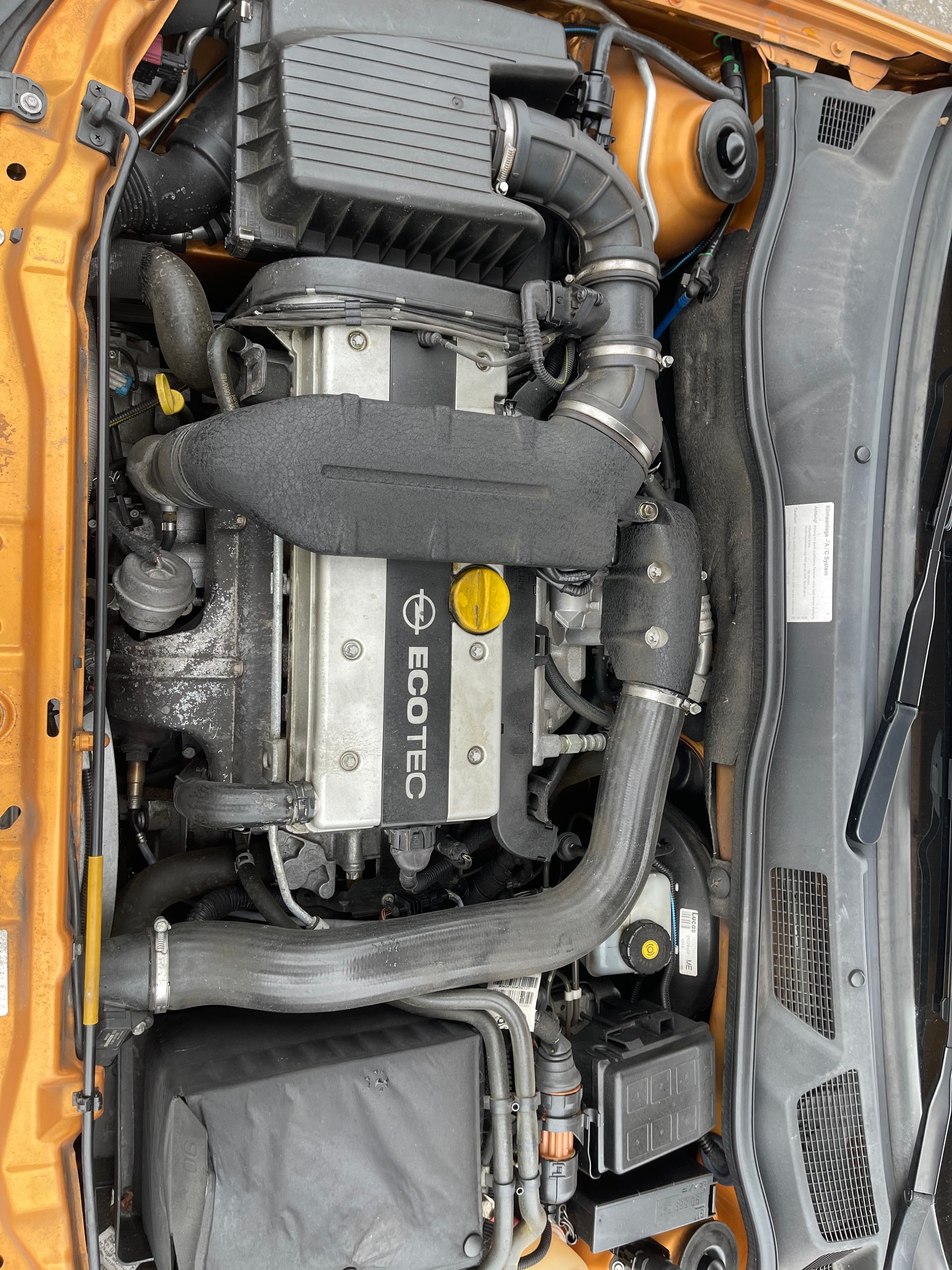 OPEL Astra Coupé 2.0i 16V Turbo-image-12
