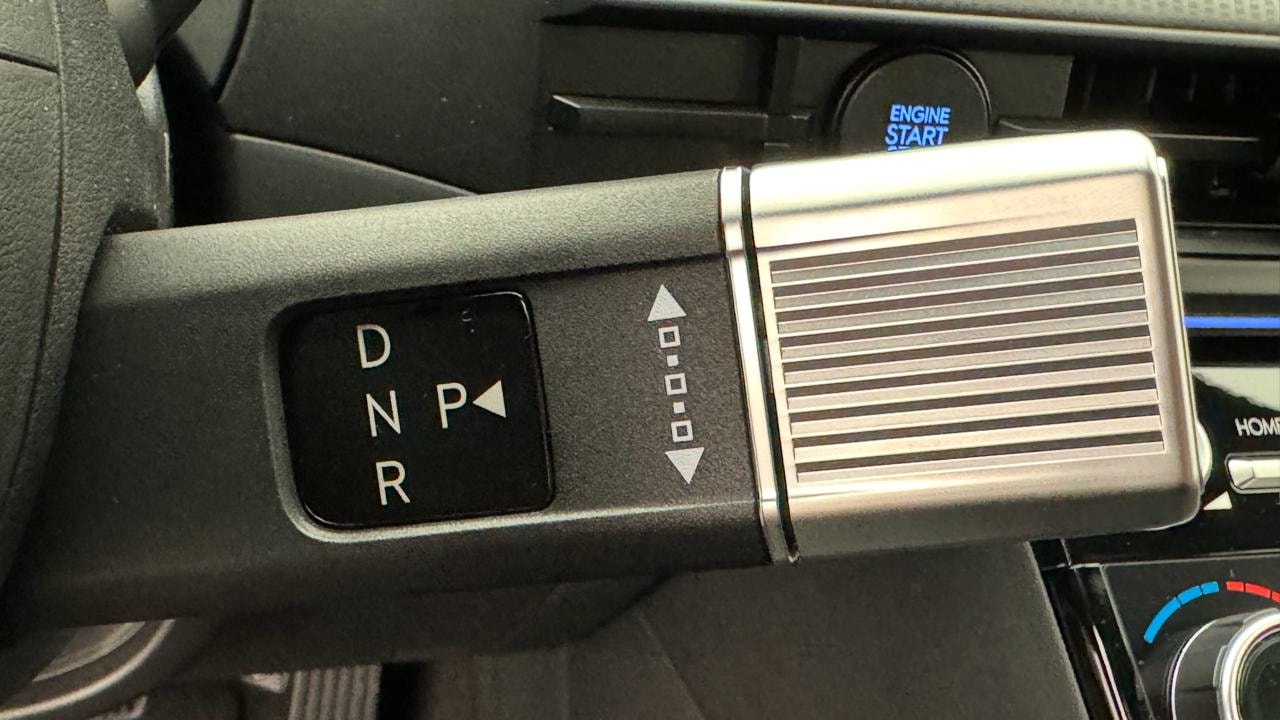 HYUNDAI Santa Fe 1.6 T-GDi PHEV Calligraphy 4WD Automatic-image-10