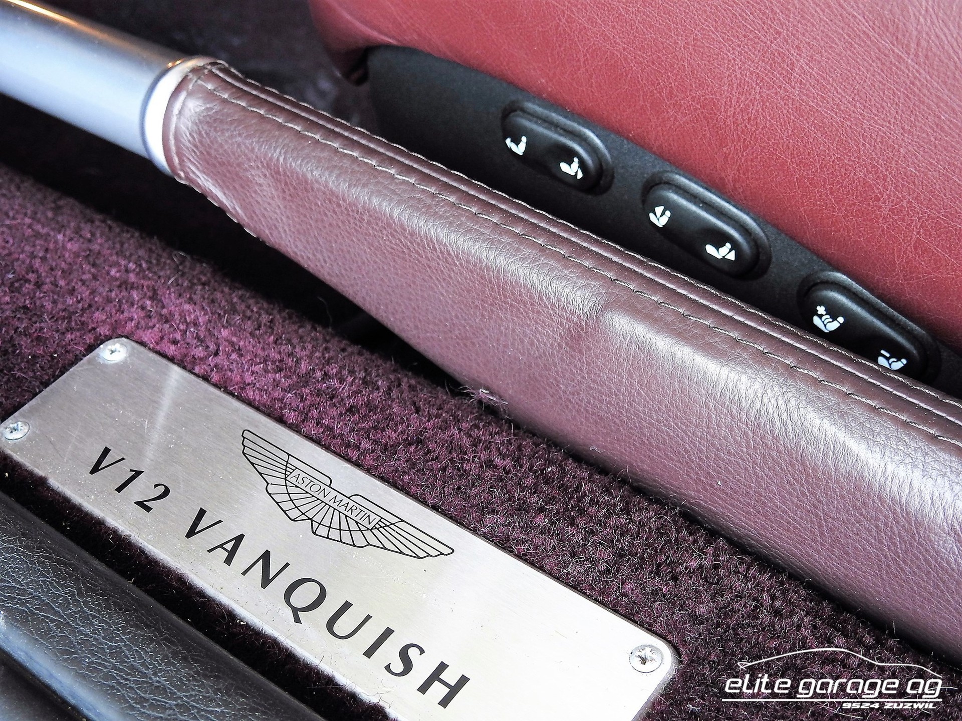 ASTON MARTIN Vanquish V12 5.9-48-image-14