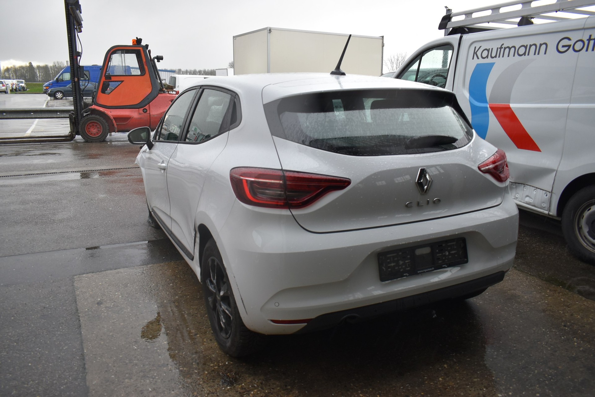 RENAULT Clio 1.0 Intens CVT-image-8