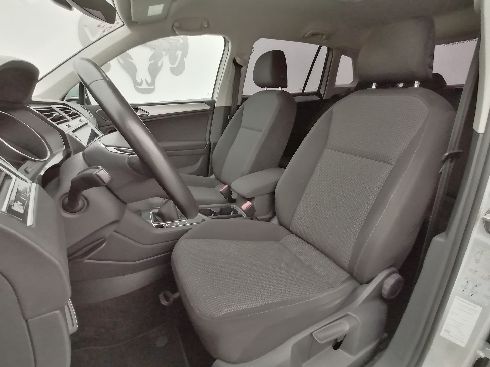 VW Tiguan 1.4 TSI Trendline-image-7