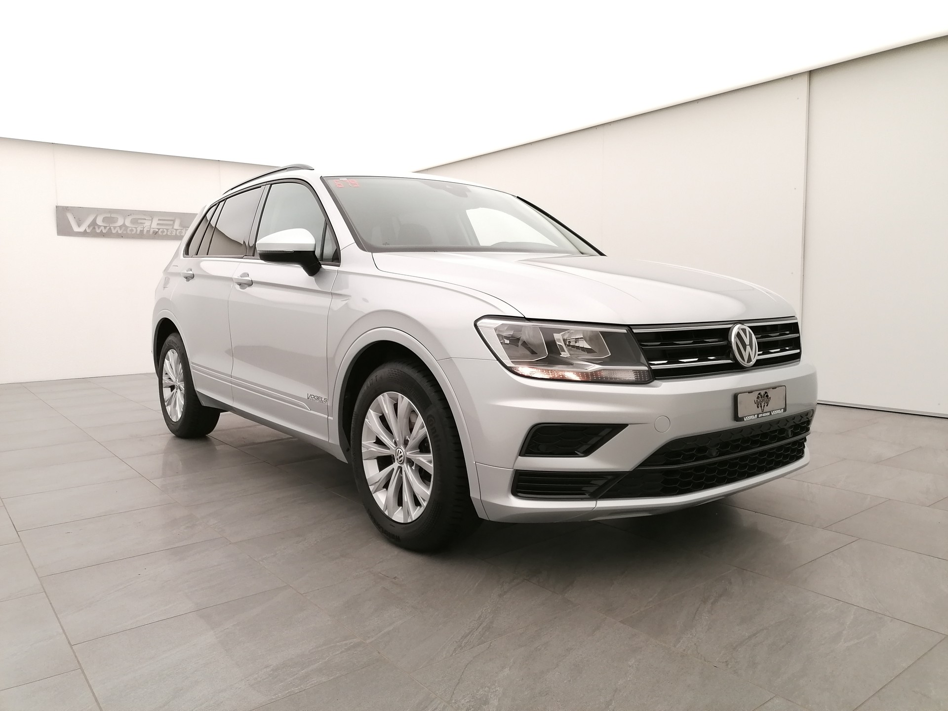 VW Tiguan 1.4 TSI Trendline-image-2