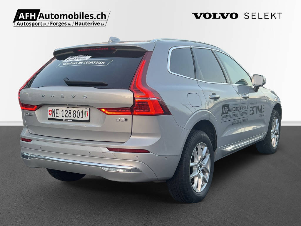VOLVO XC60 2.0 B5 MH Ultimate Bright AWD-image-4