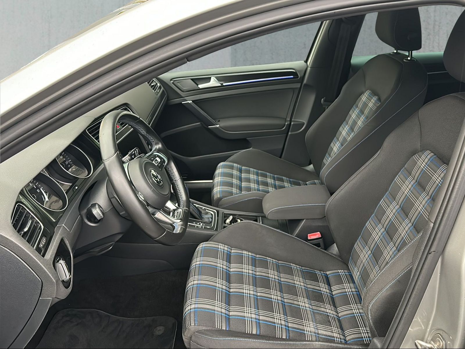 VW Golf 1.4 TSI GTE DSG-image-2