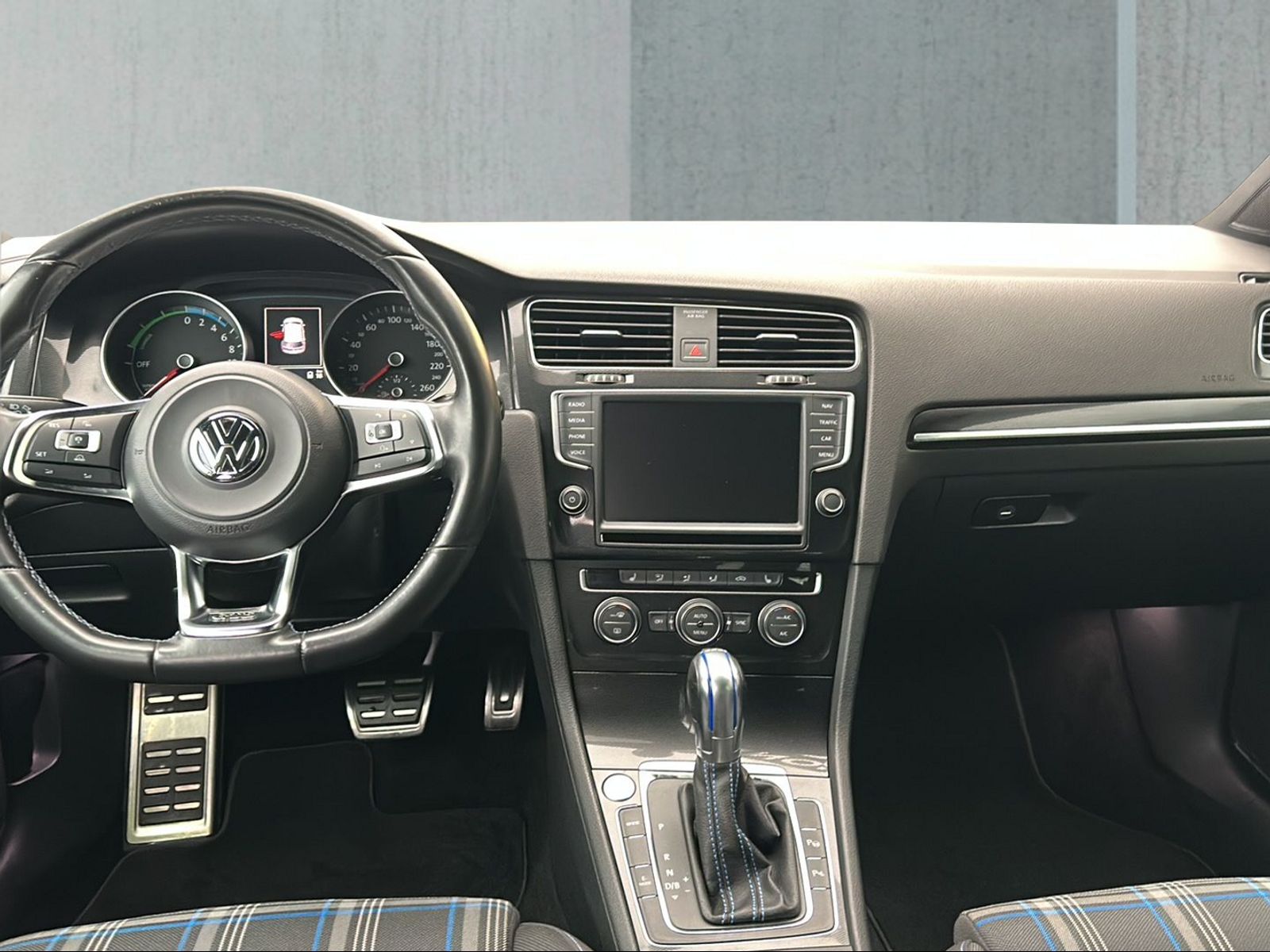 VW Golf 1.4 TSI GTE DSG-image-13