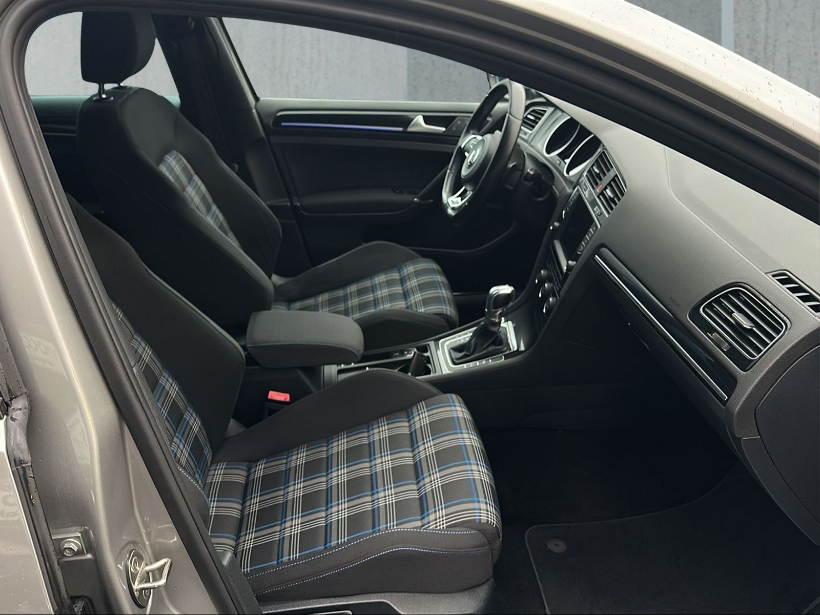 VW Golf 1.4 TSI GTE DSG-image-15