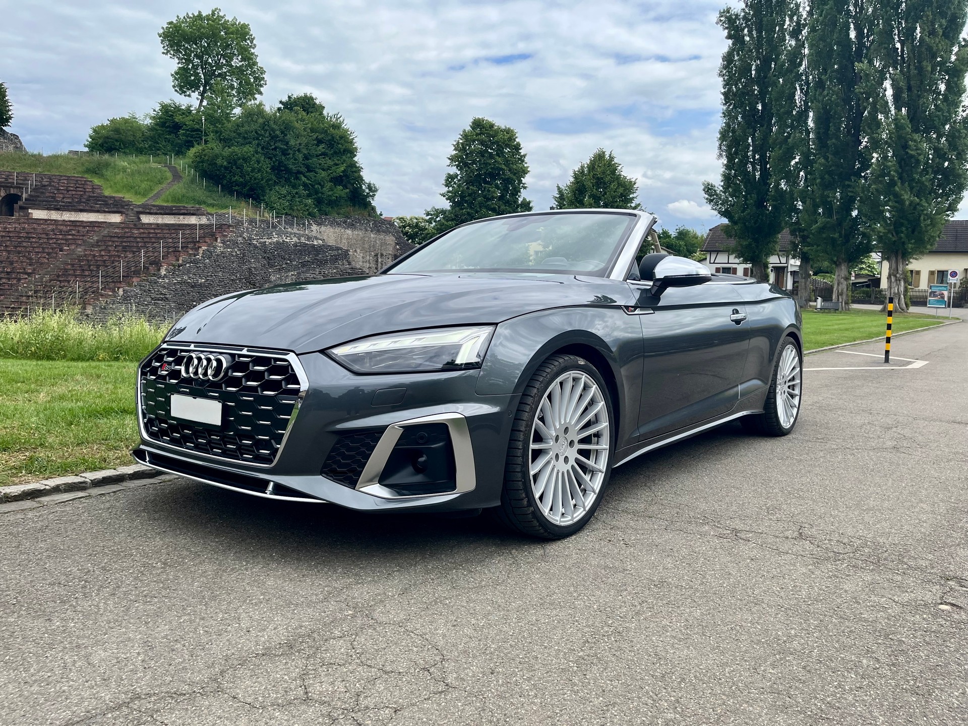 AUDI S5 Cabriolet 3.0 TFSI quattro tiptronic-image-9