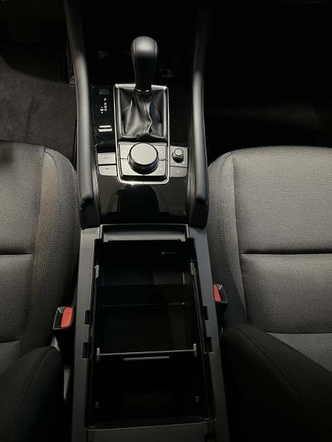 MAZDA 3 2.0/186 Exclusive-Line 4x4-image-10