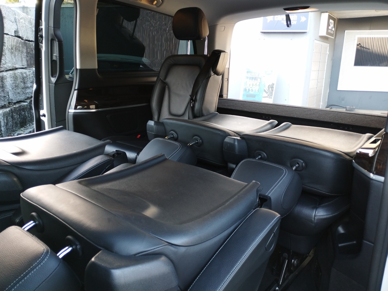 MERCEDES-BENZ V 250 d Avantgarde lang 4Matic 7G-Tronic-image-15