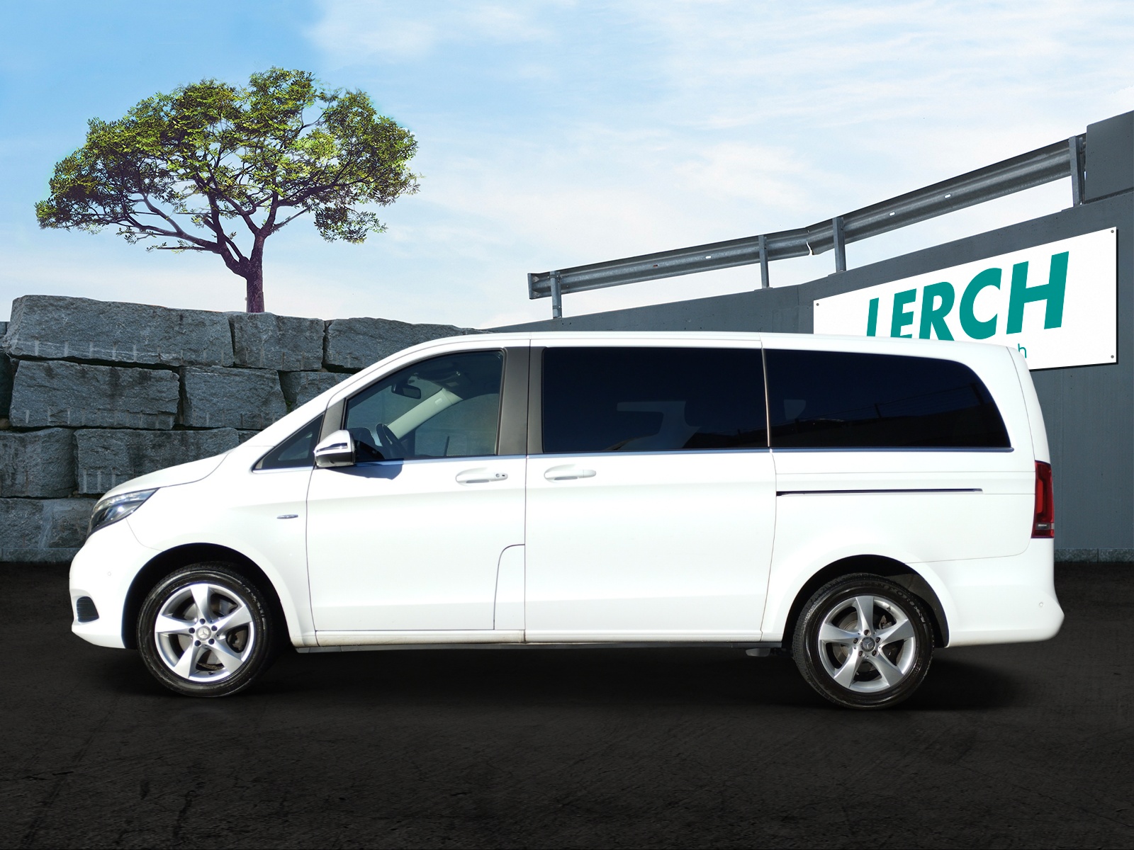 MERCEDES-BENZ V 250 d Avantgarde lang 4Matic 7G-Tronic-image-2